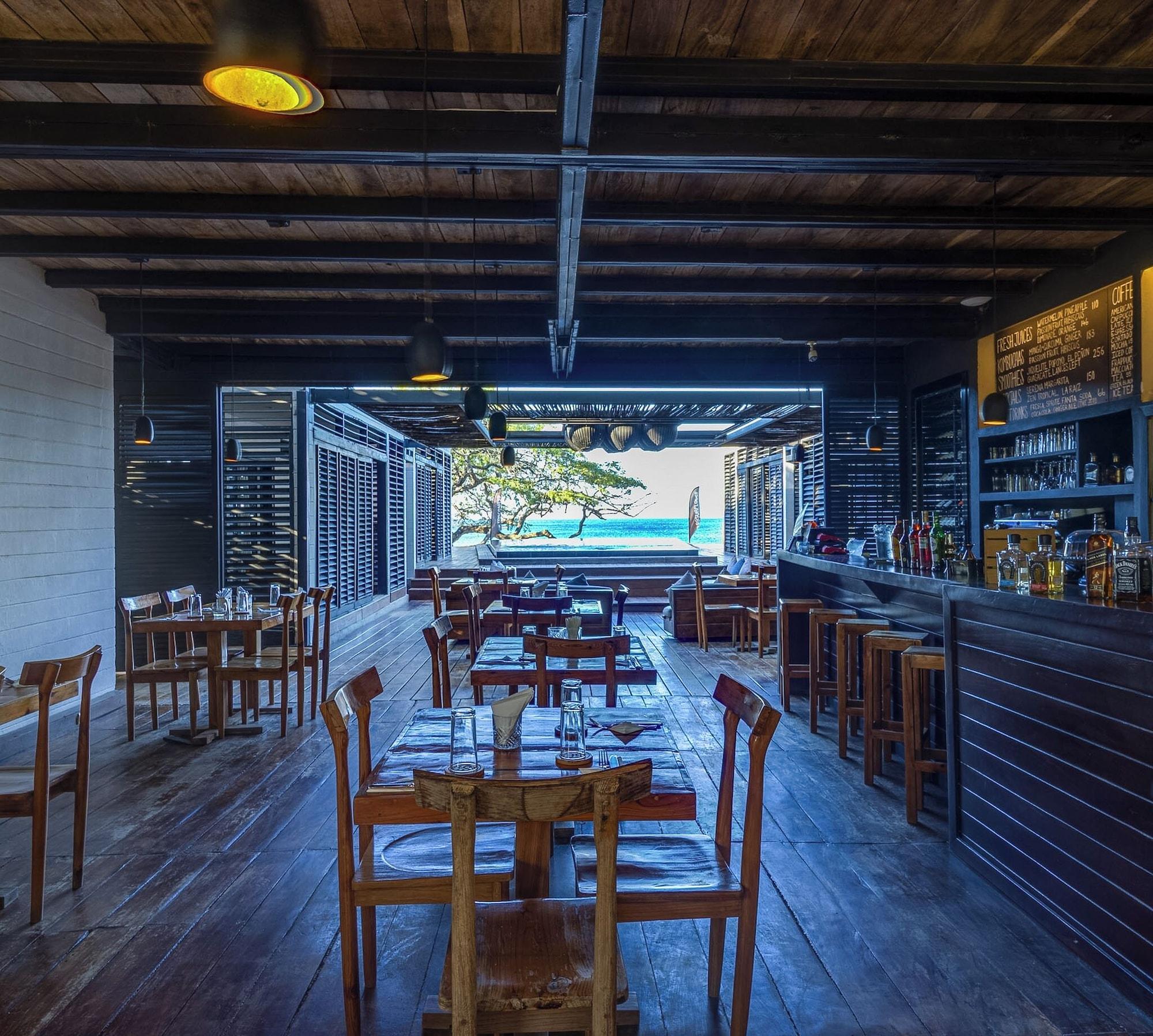 Restaurant 99 Surf Lodge