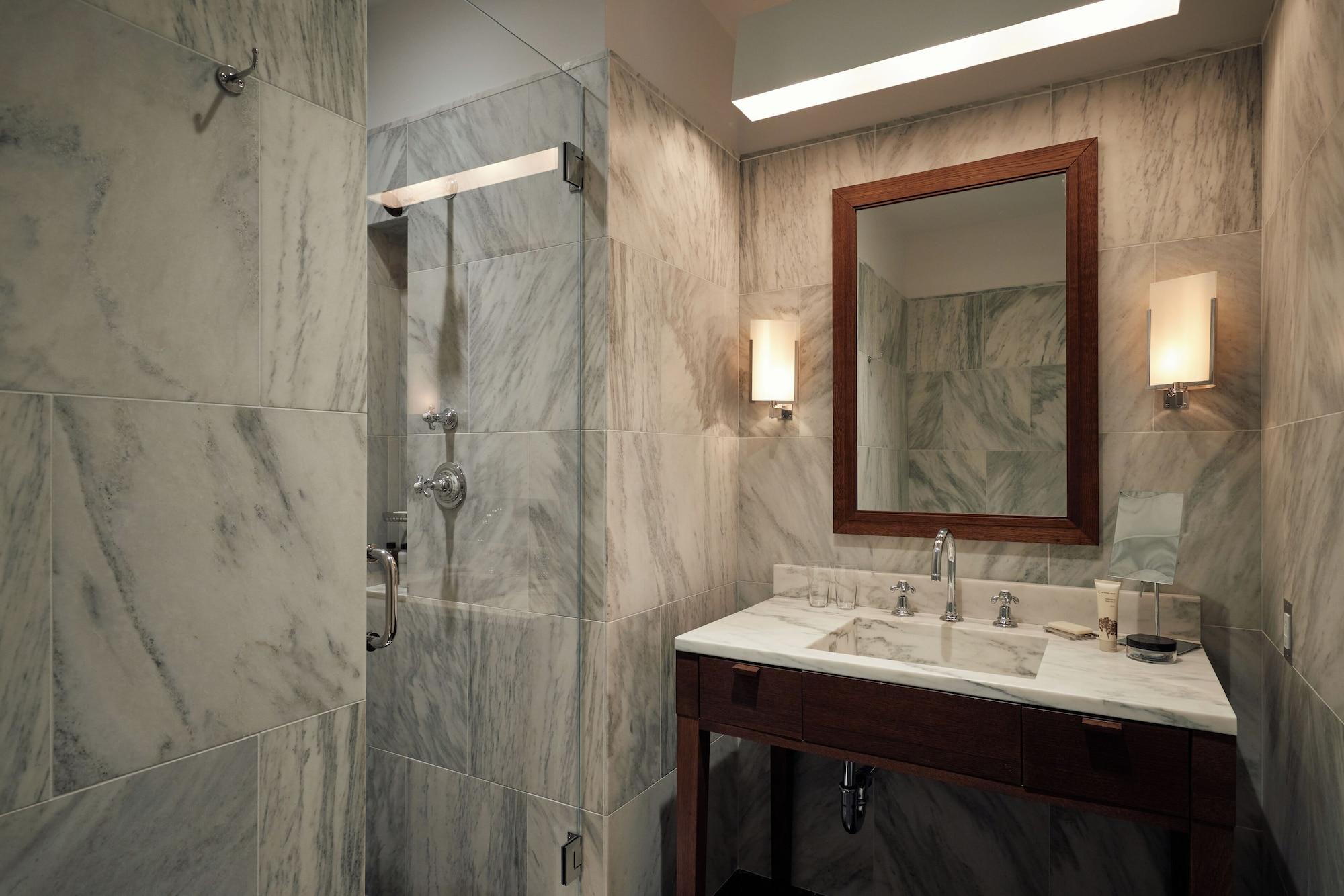 Equipamiento de Habitación The Mercer