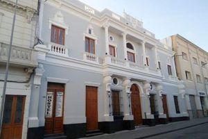 Hotel - Mango Hostel Bed & Breakfast