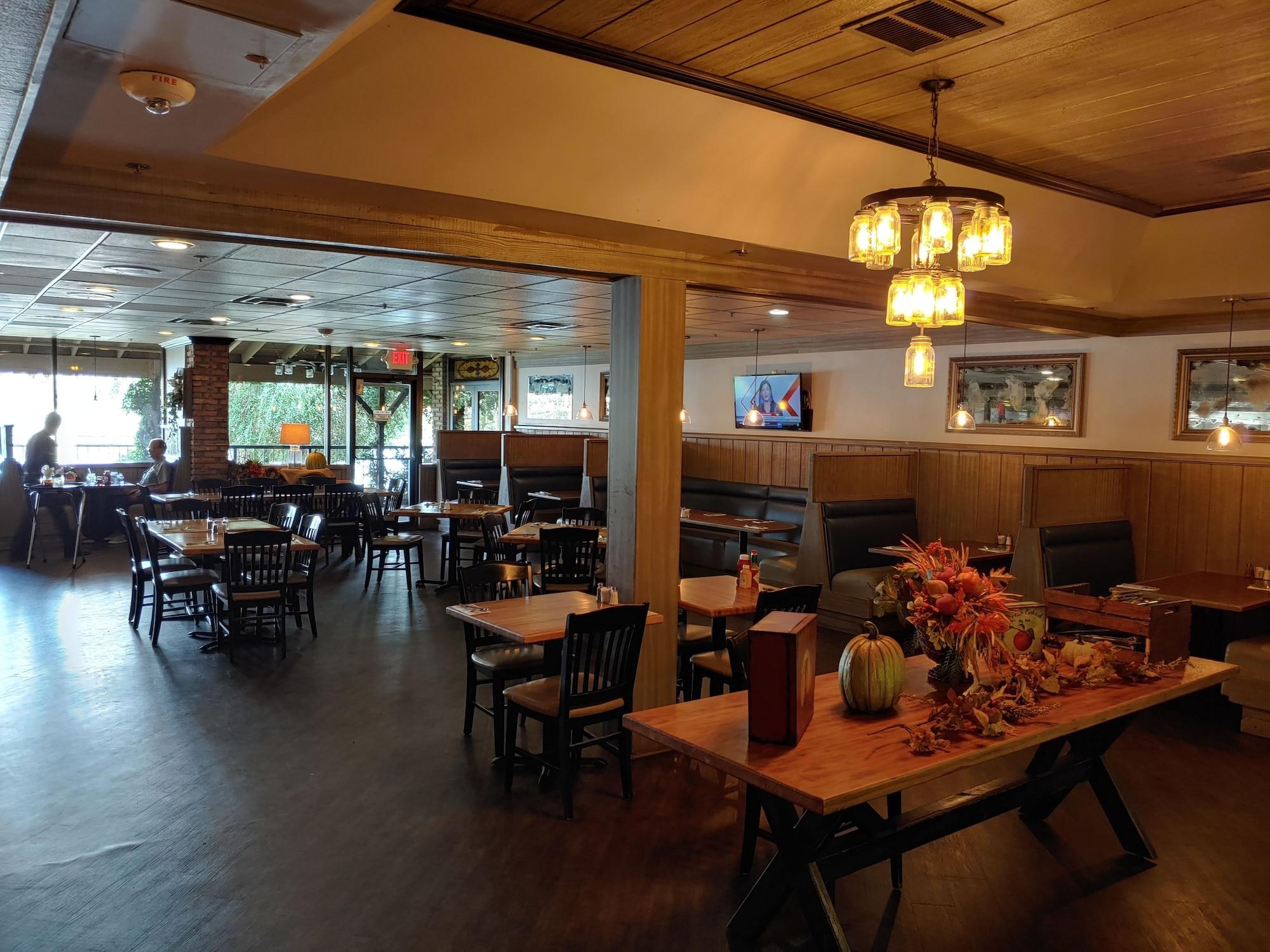 Restaurant The New Pioneer
