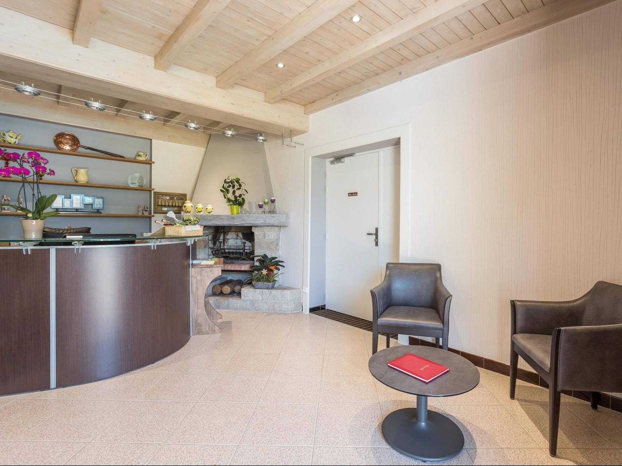 Vista Lobby Le Relais du Bois Vialotte