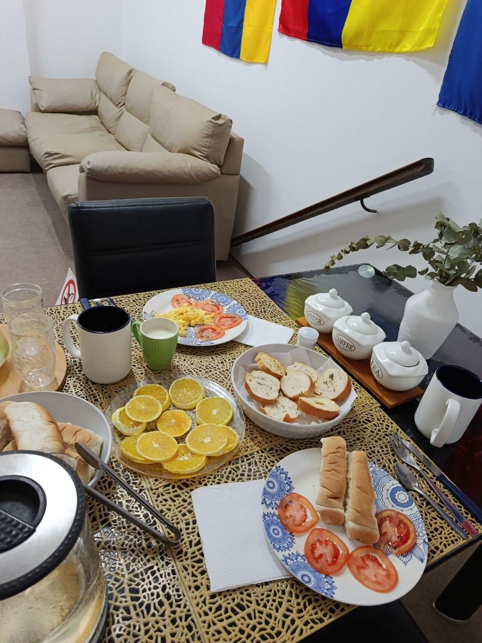 Área de desayuno Cuba linda cerca terminal Asunción