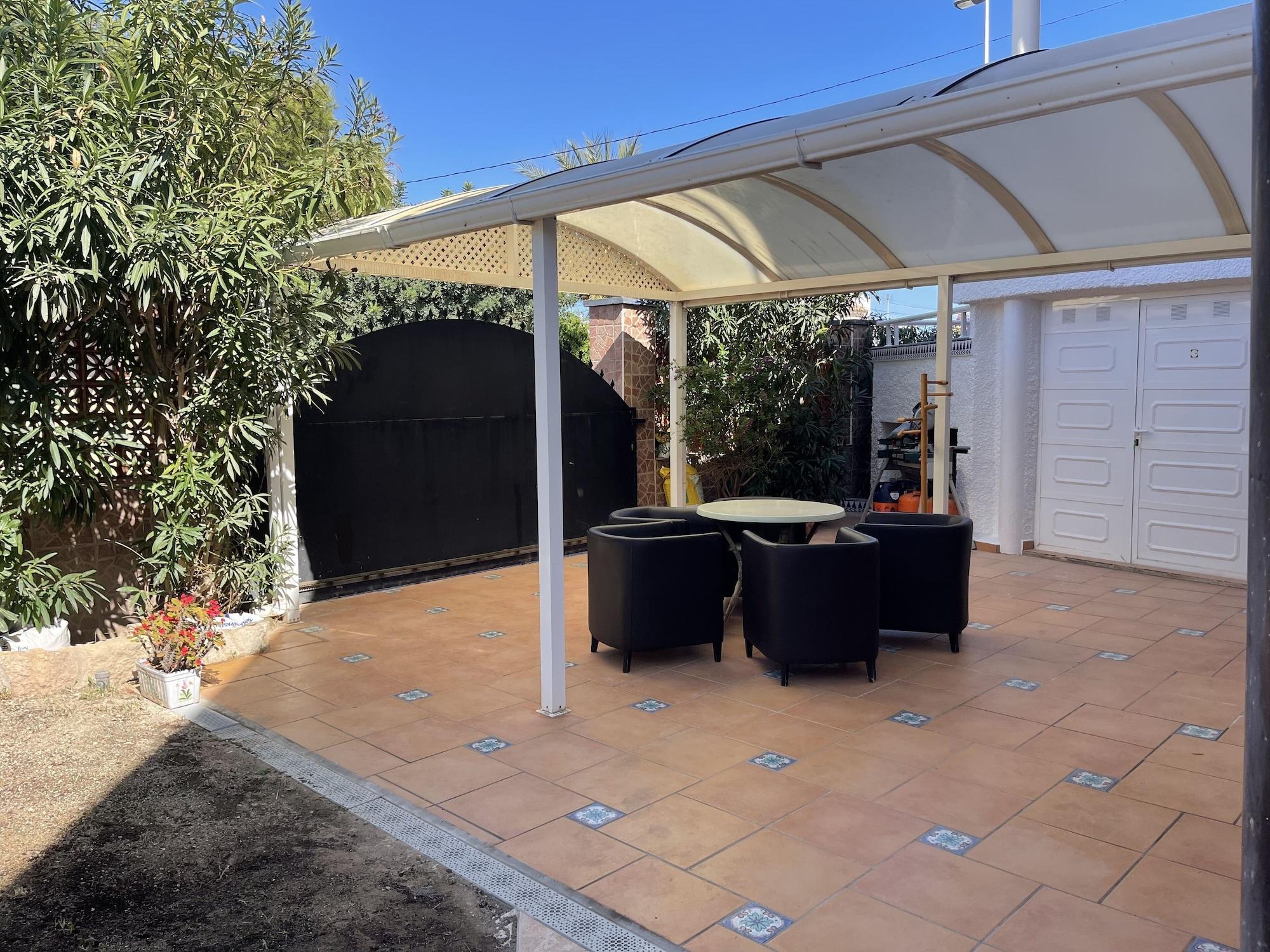 Vista Exterior Annas Garden