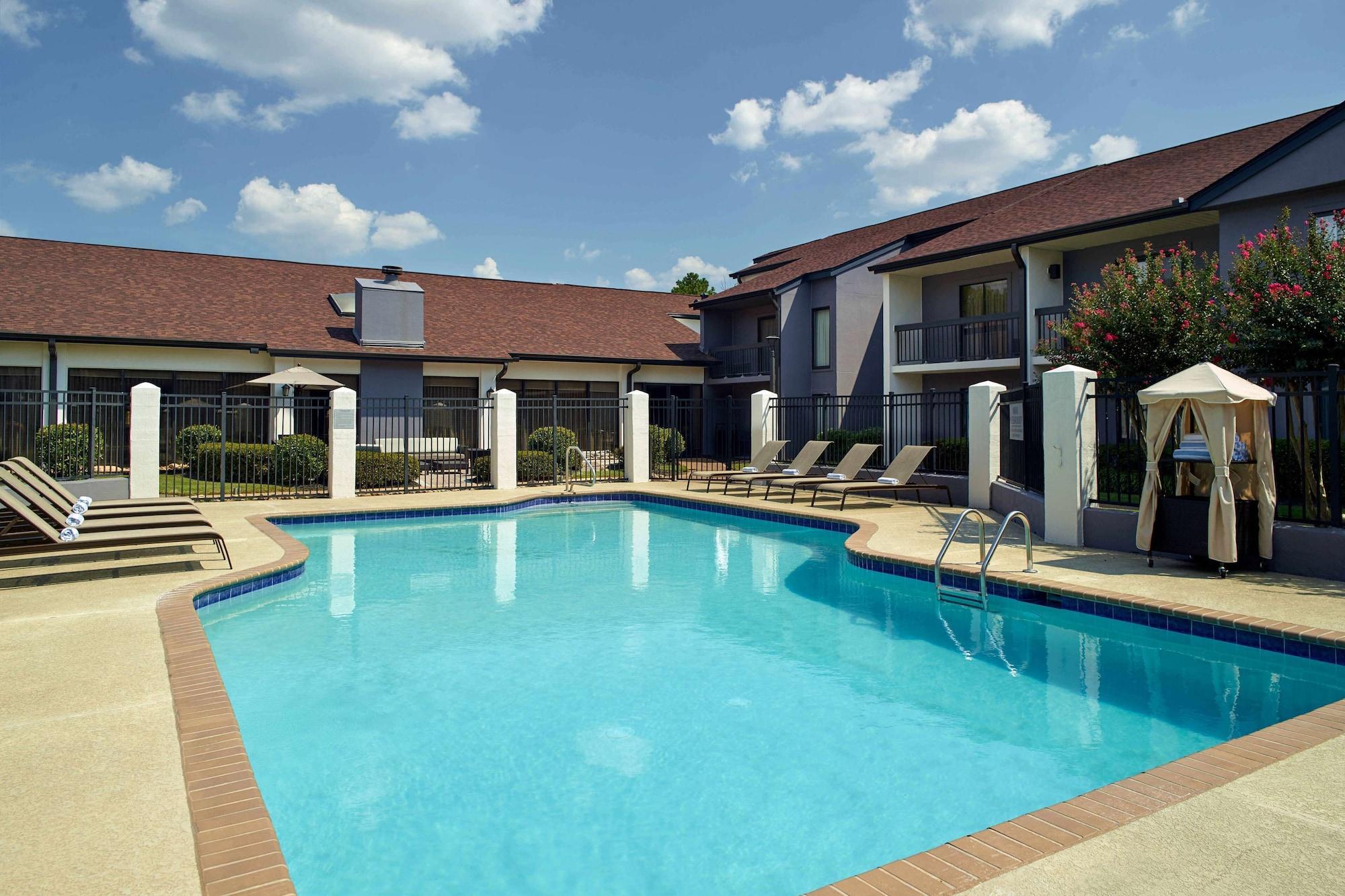 Vista Piscina Sonesta Select Atlanta Norcross