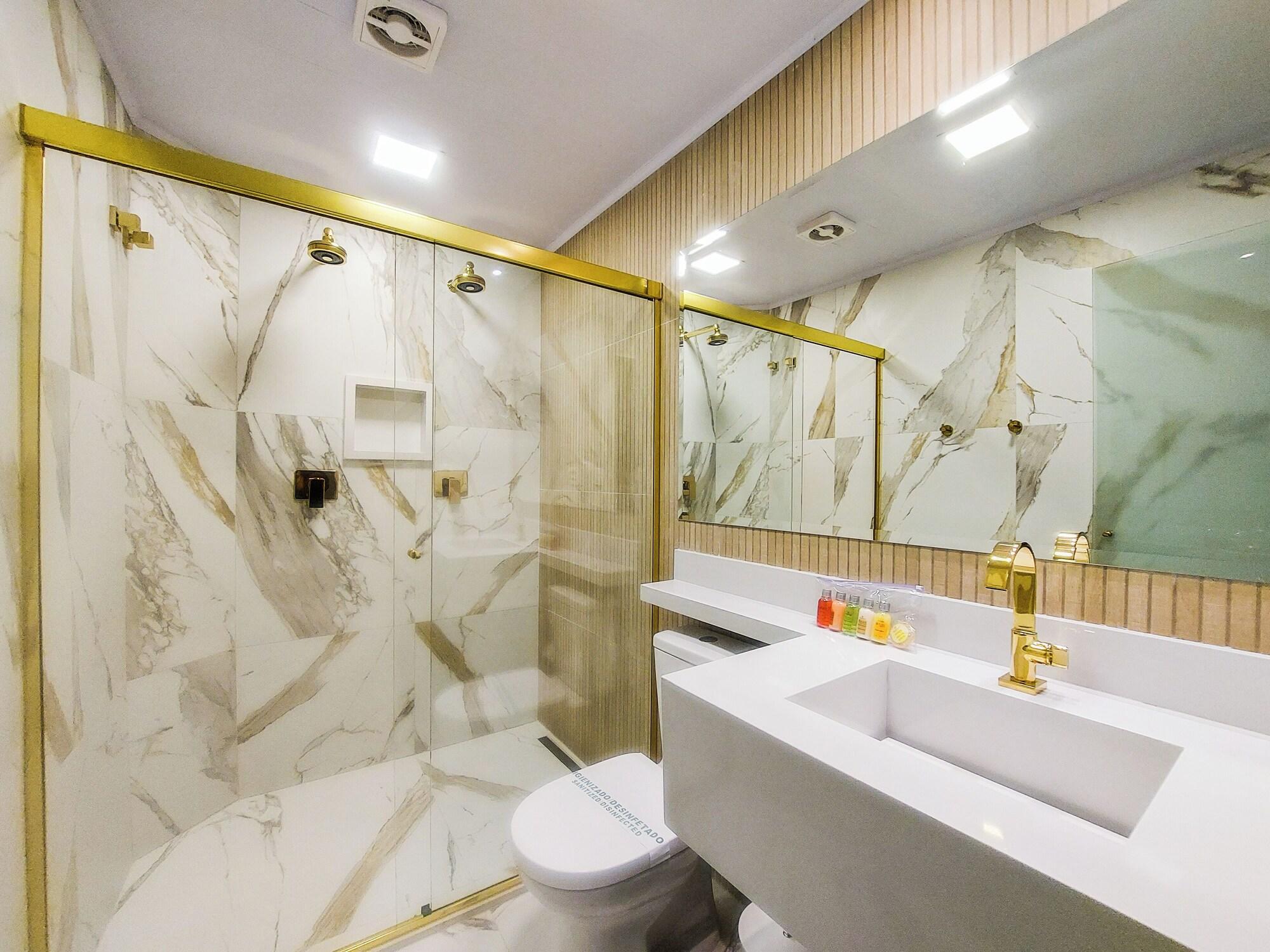 Equipamiento de Habitación GLÓRIA PLAZA HOTEL