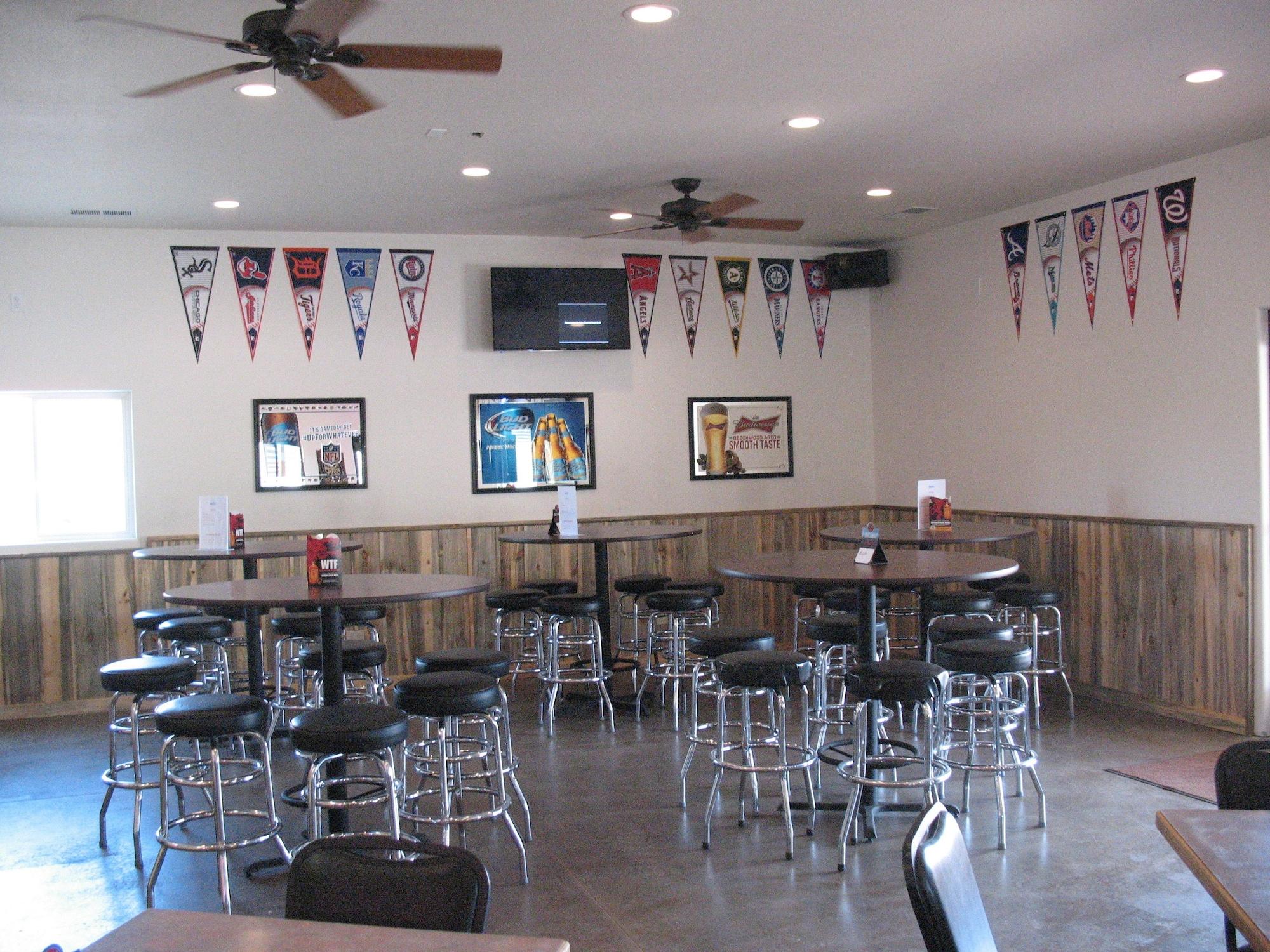 Bar/Salón Iron Horse Inn