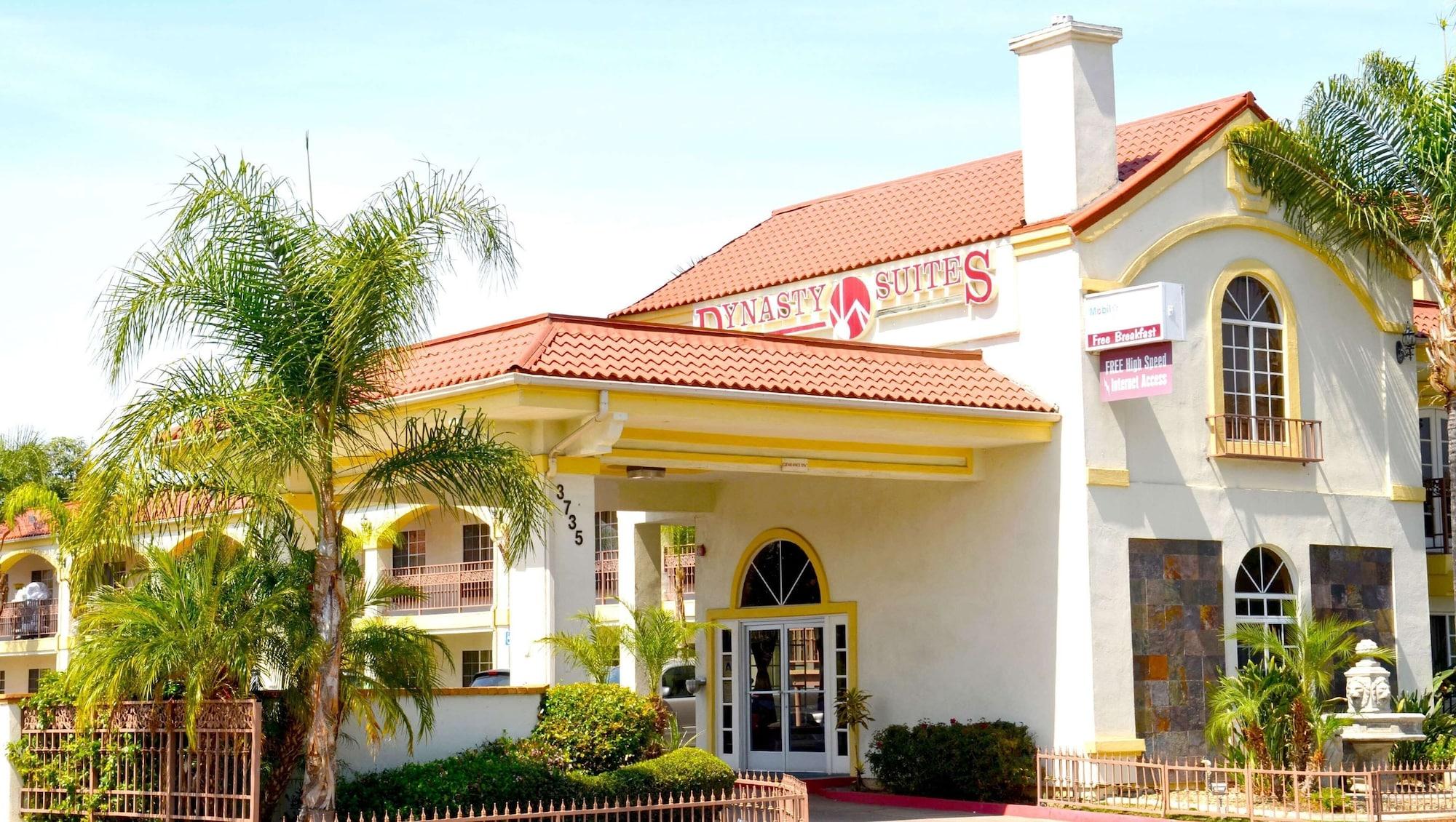 Vista Exterior Dynasty Suites Hotel Riverside