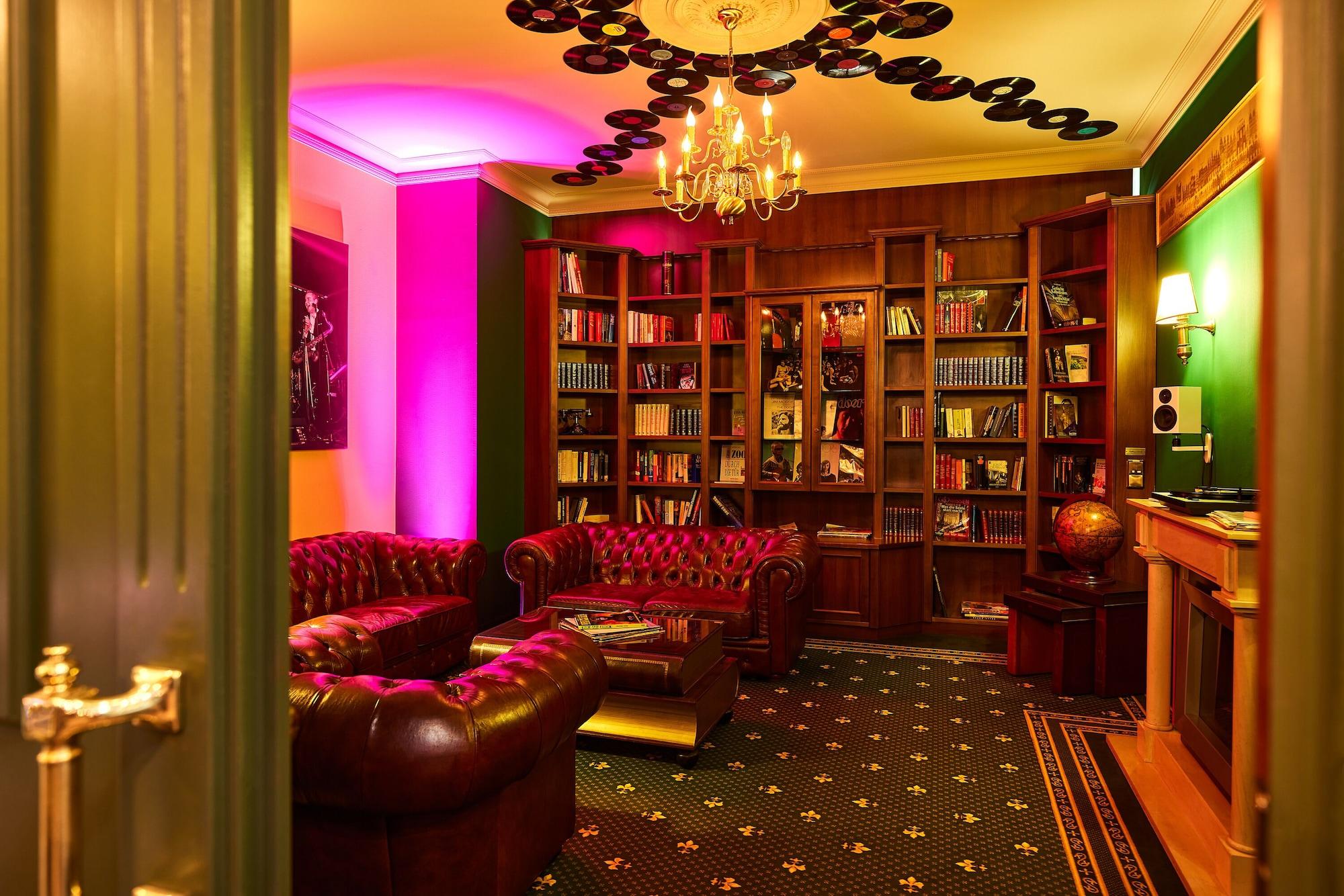 Vista Lobby TRIHOTEL Rostock – Wellnesshotel Adults Only
