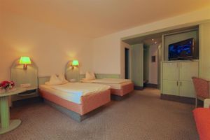 Alojamiento - Hotel zum Loewen
