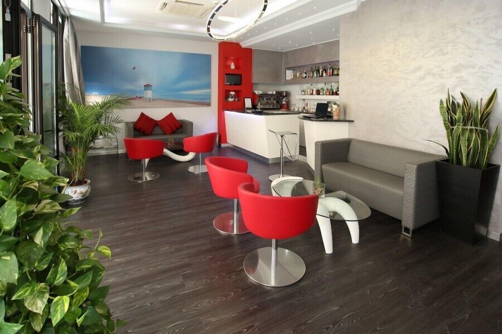 Bar/Salón Hotel Piccinelli