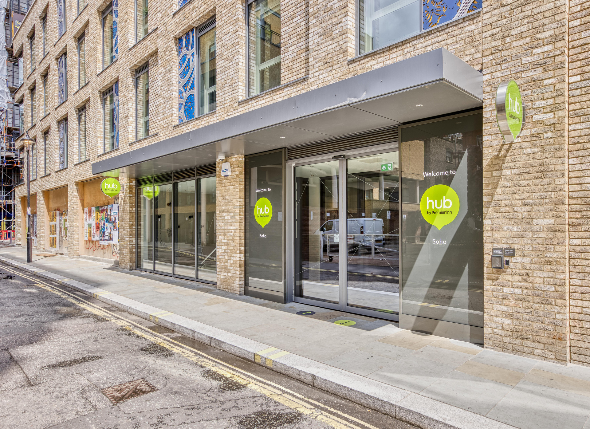 Vista Exterior Hub By Premier Inn London - Soho
