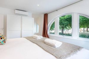 Alquiler Vacacional - TIMELESS ELEGANCE: 4-BEDROOM APARTMENT ON “ÎLE DE LA CITÉ”