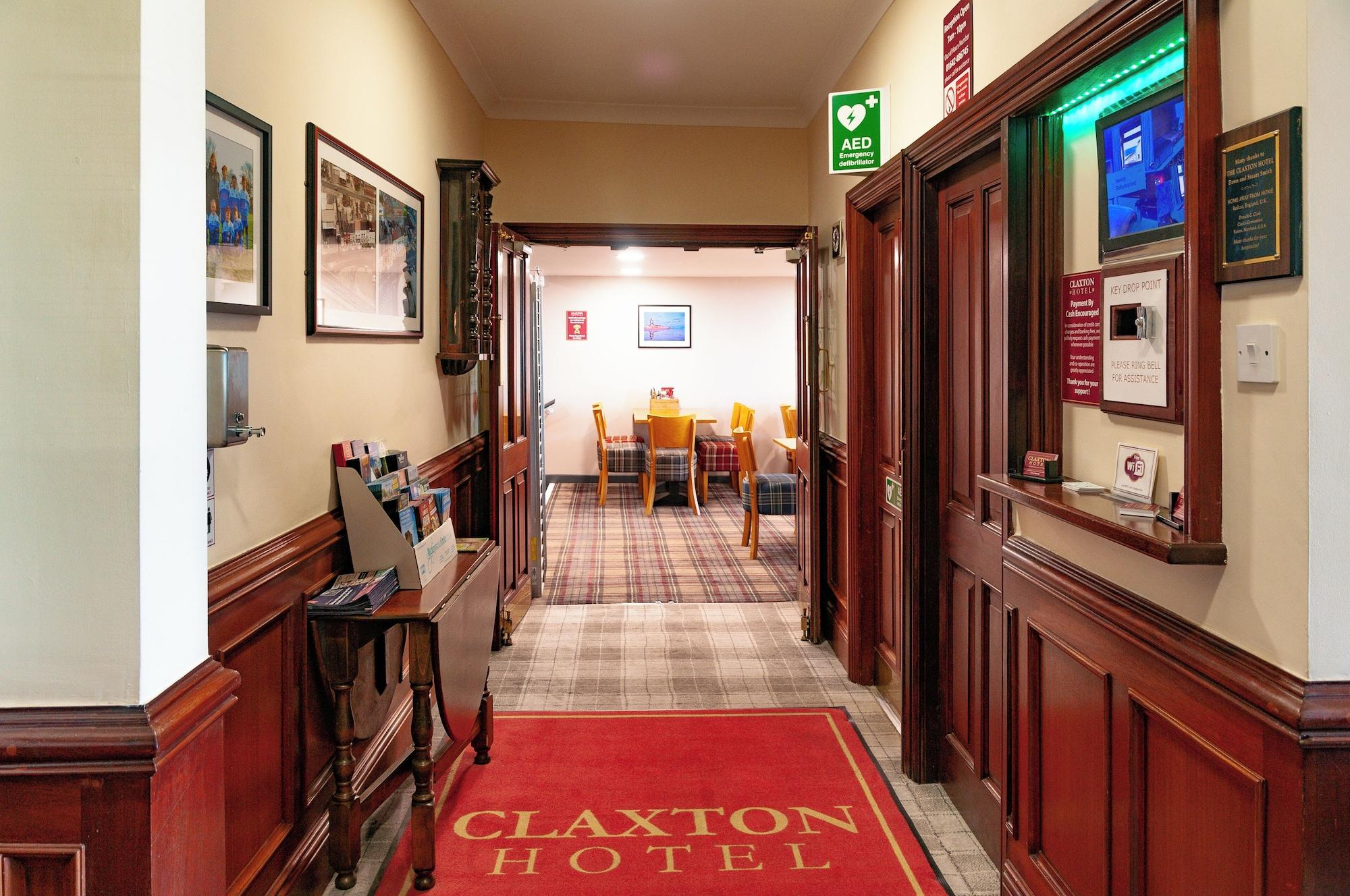 Vista Lobby Claxton Hotel