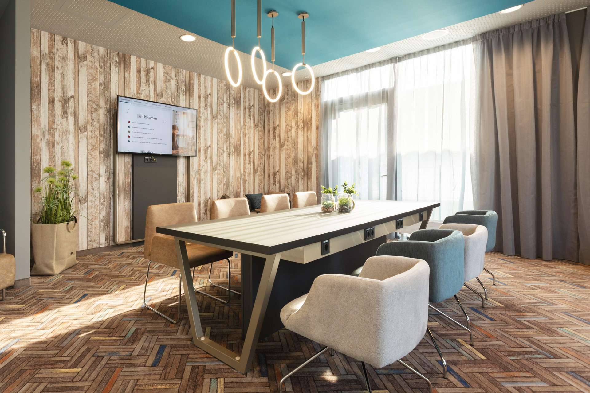 Vista Exterior Holiday Inn - the niu, Brass Munich Olympiapark by IHG