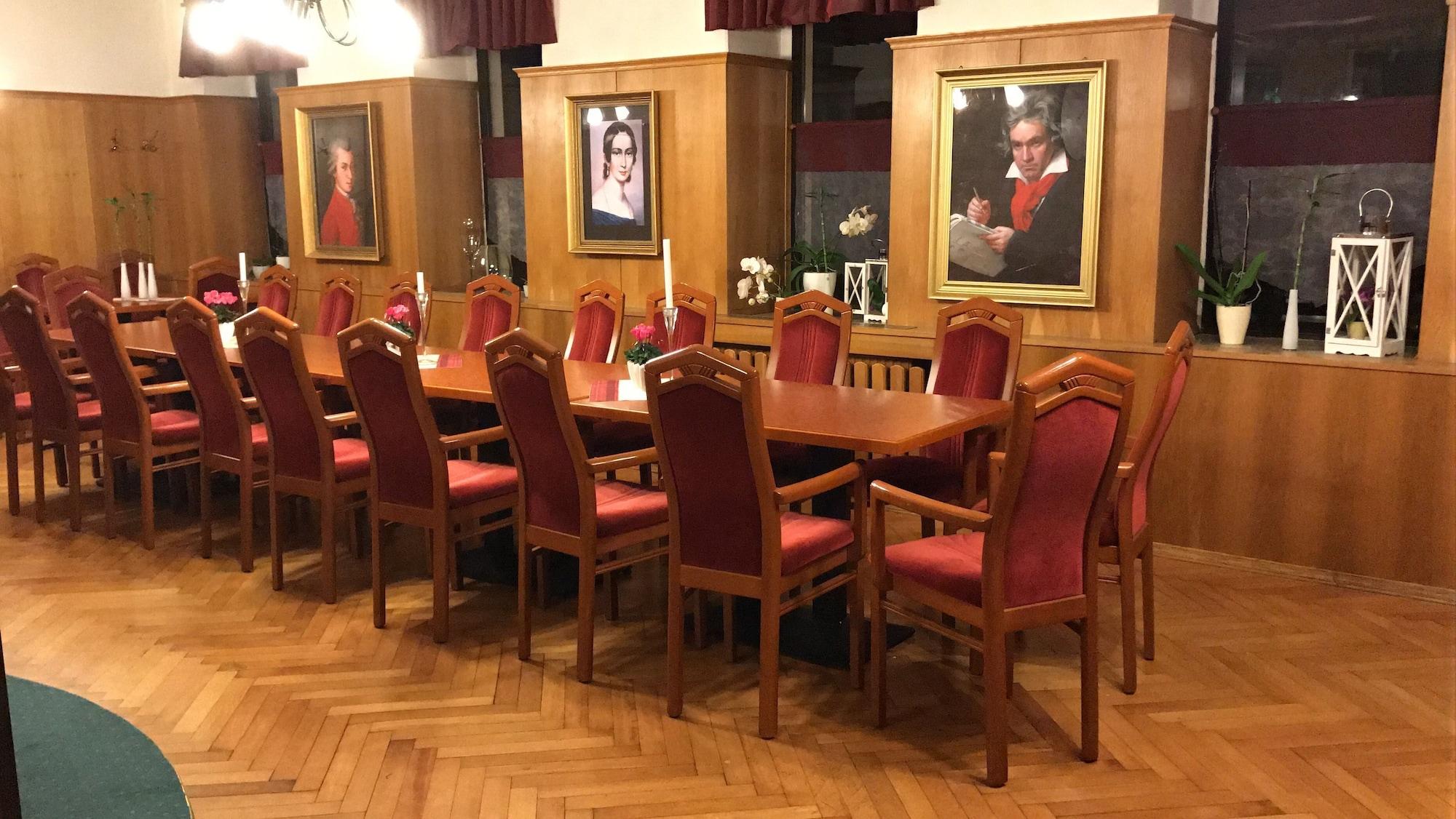 Sala de Reuniones Hotel Zur Sonne