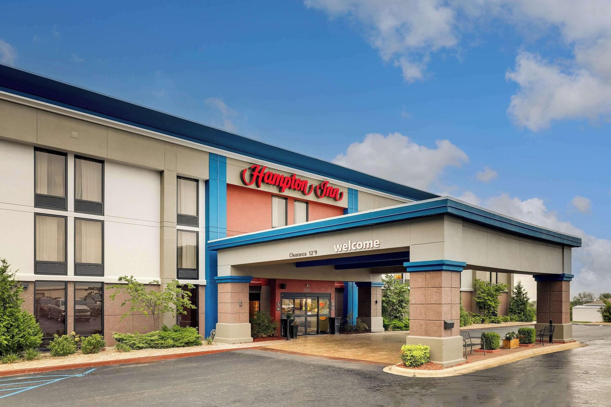 Vista Exterior Hampton Inn Rolla