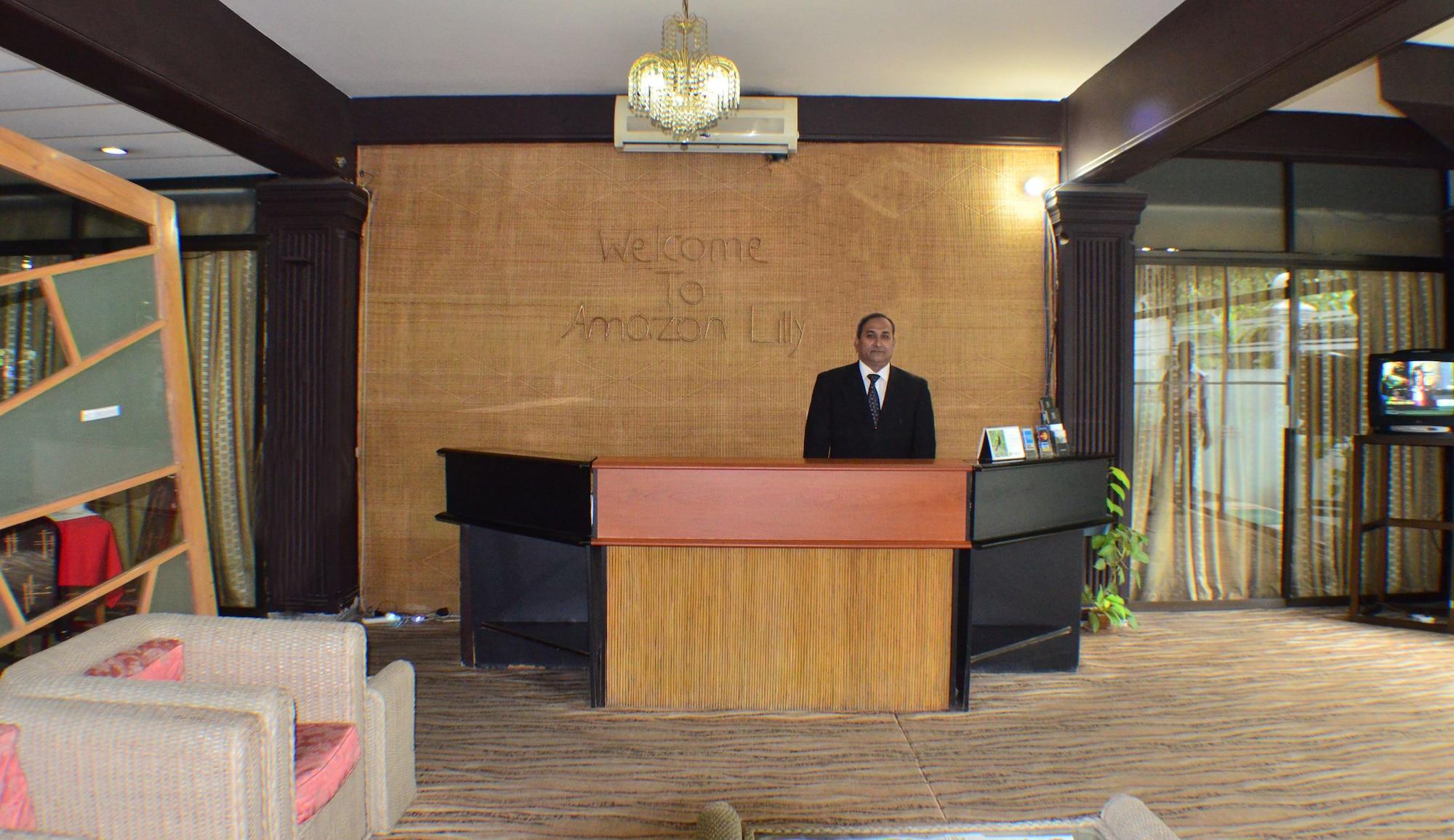 Vista Lobby Amazon Lilly Lake View Residence