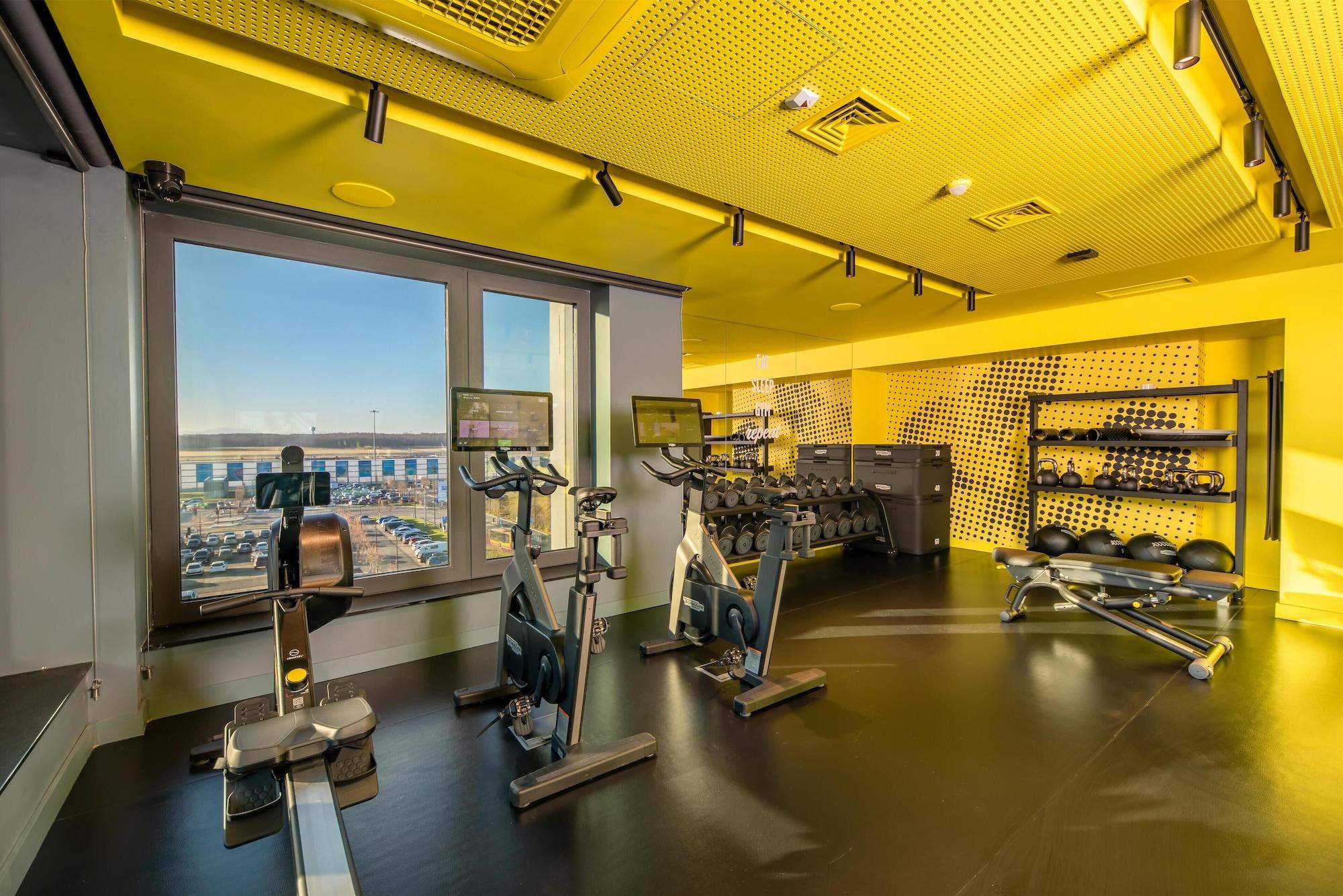 Academia Hampton By Hilton Wroclaw Airport