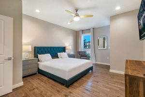 Alquiler Vacacional - Modern Townhouse across Lafitte Greenway