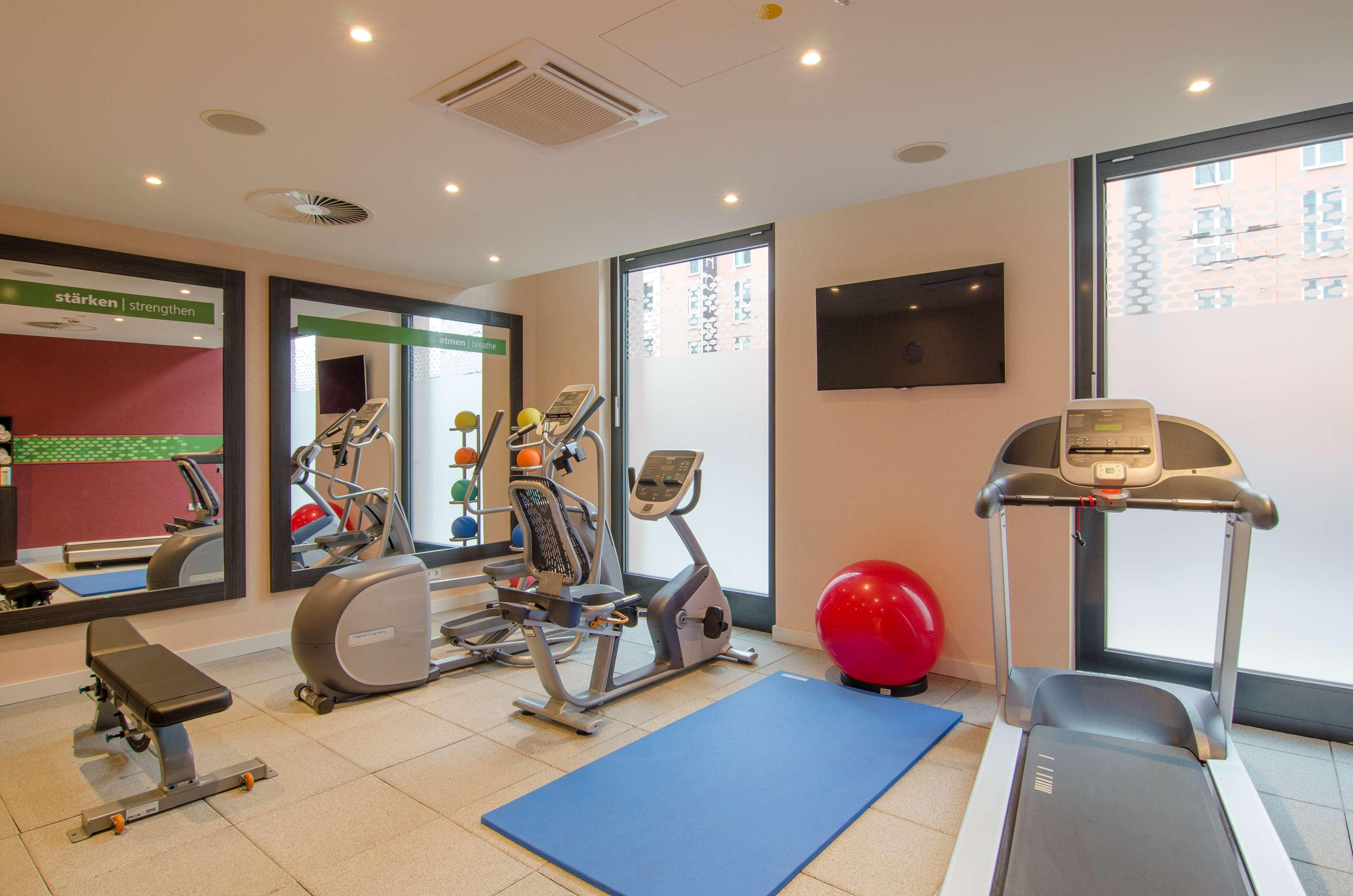 Gimnasio Hampton by Hilton Nuremberg City Centre