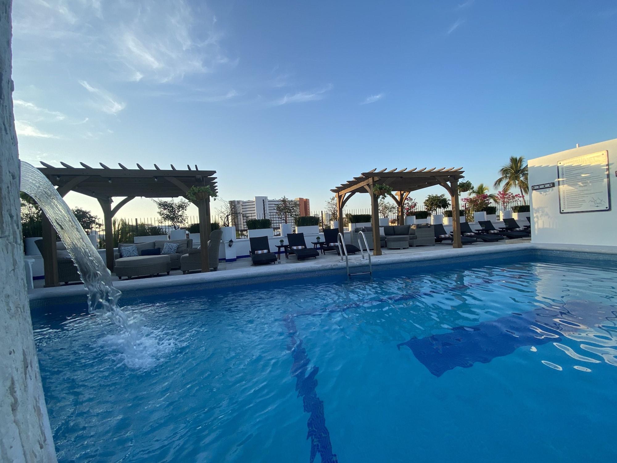 Vista Piscina Hotel Suites Mar Elena