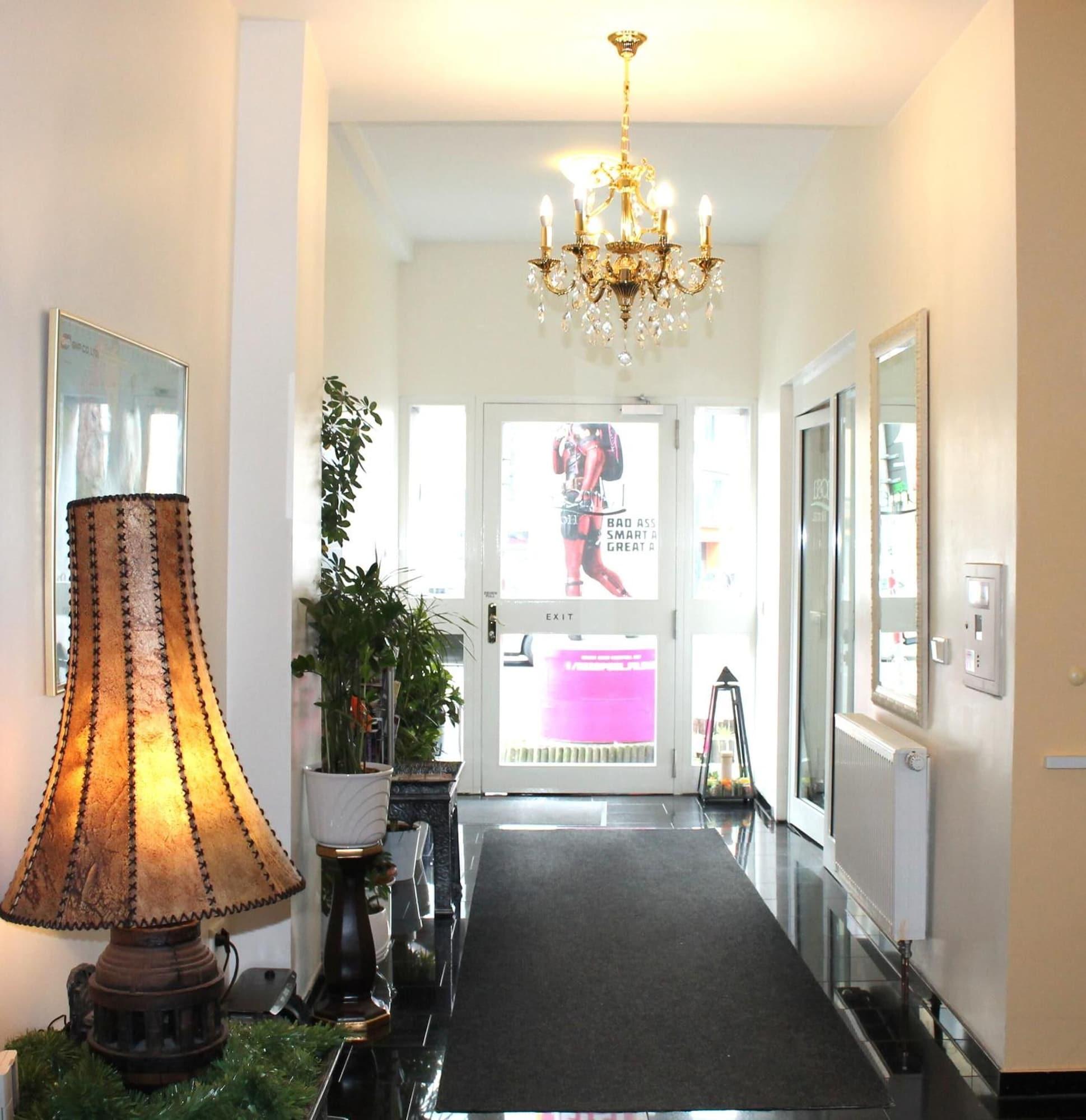 Comodidades del Alojamiento Hotel Famosa