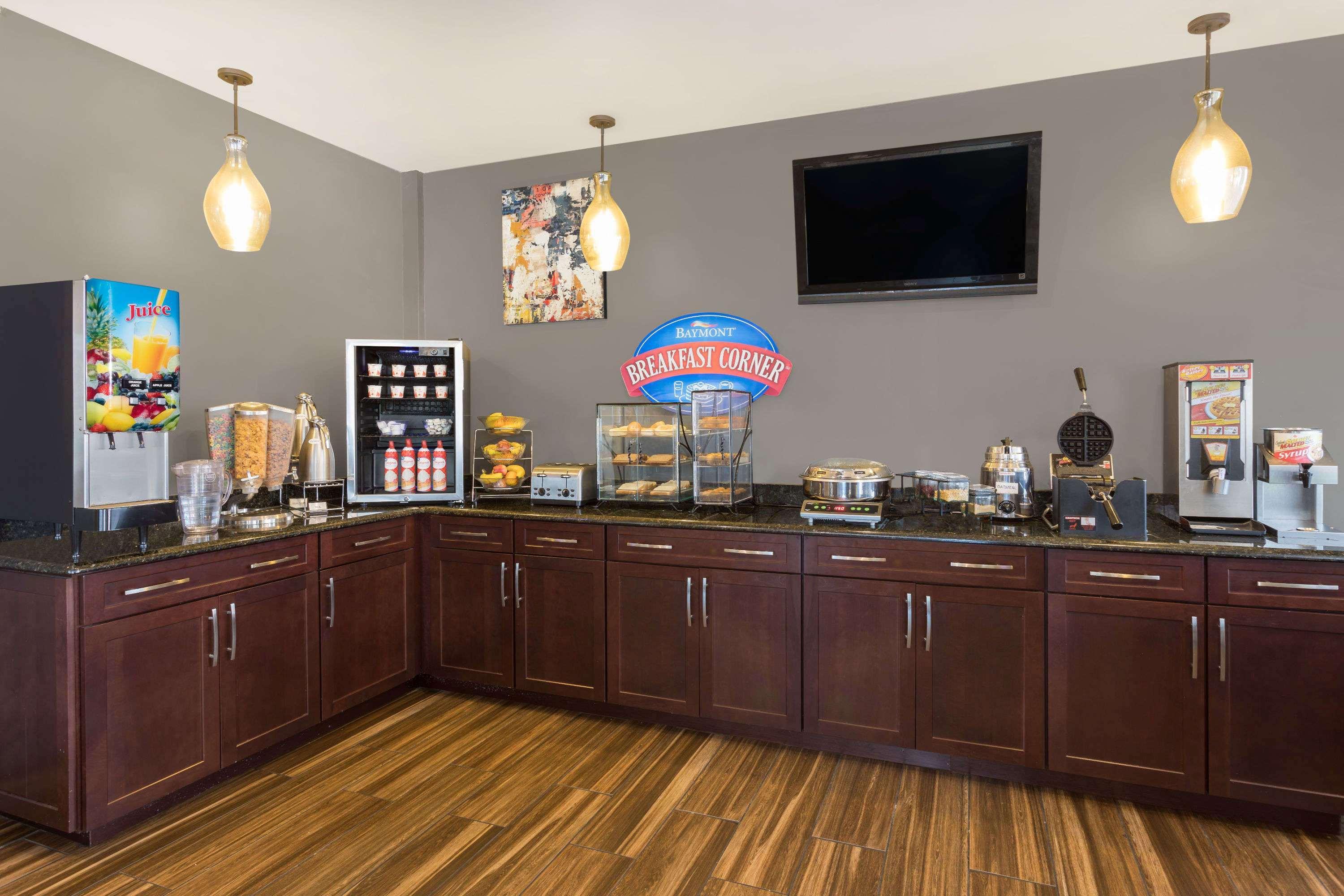 Restaurant Baymont By Wyndham Rocky Mount I-95