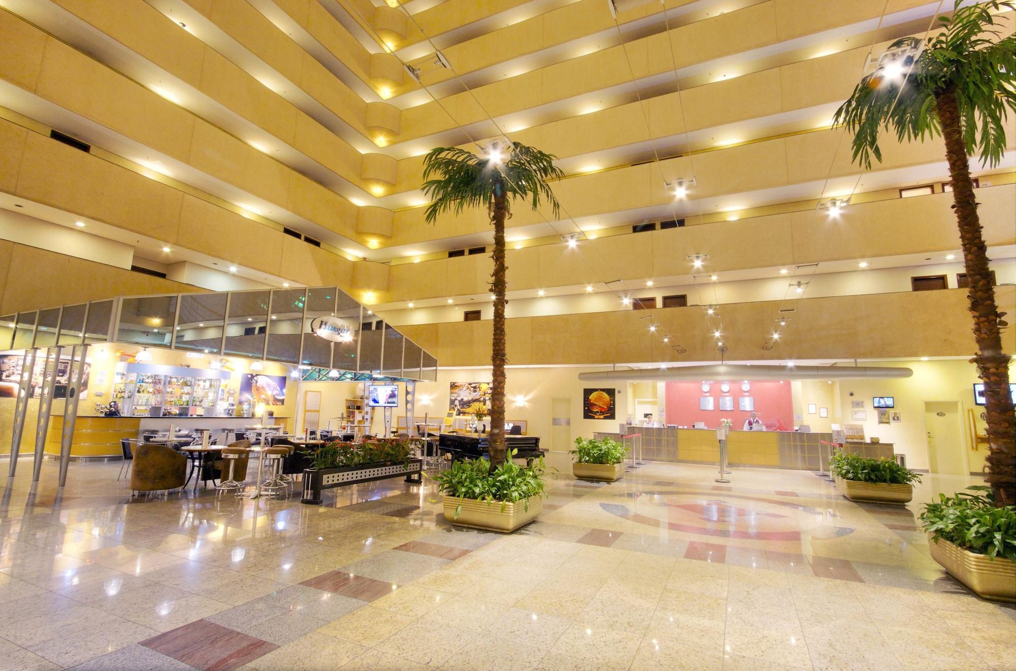 Vista Lobby Bristol International Airport Hotel