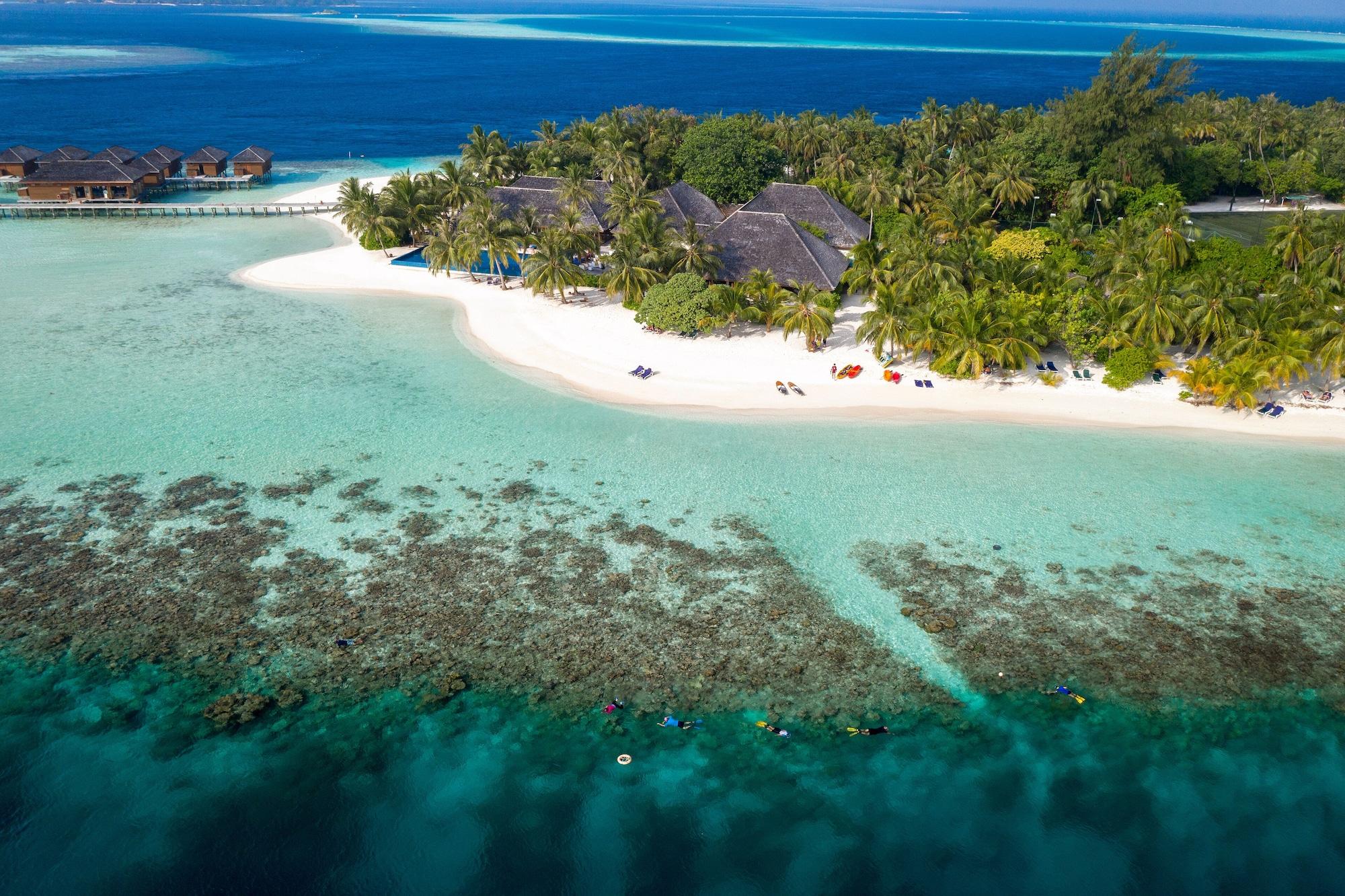 Playa Vilamendhoo Maldives Resort Island