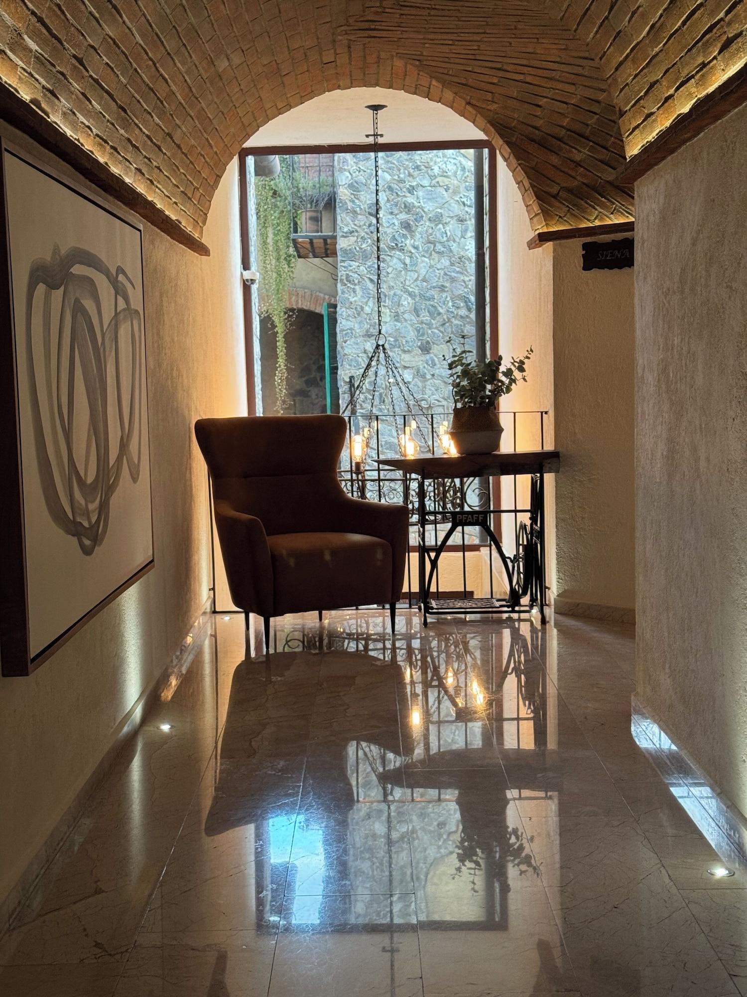 Varios Porta Paradiso Albergo Boutique
