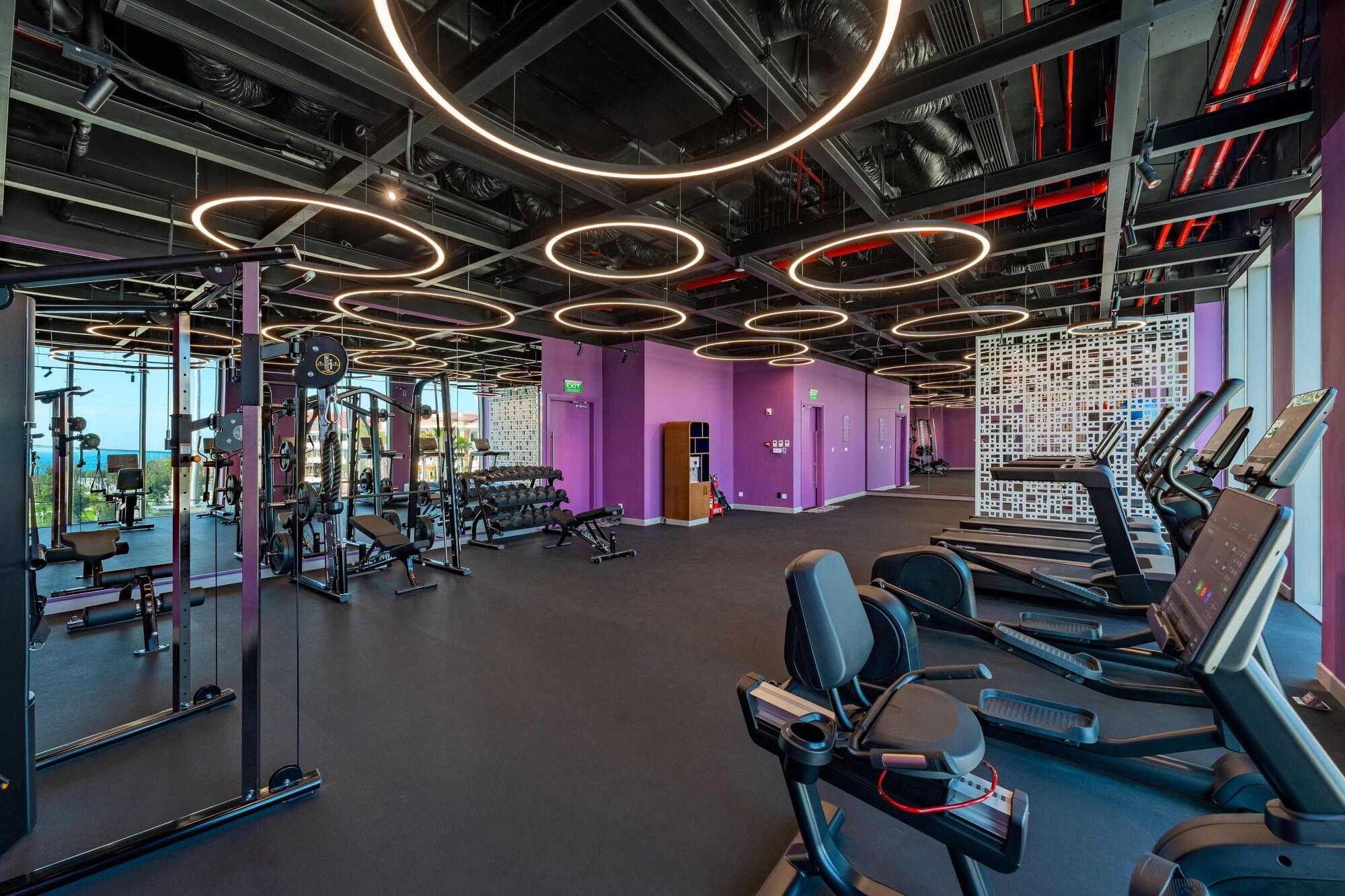 Gimnasio Wink Tuy Hoa Beach, Unscripted by Hyatt - 24 Hours stay