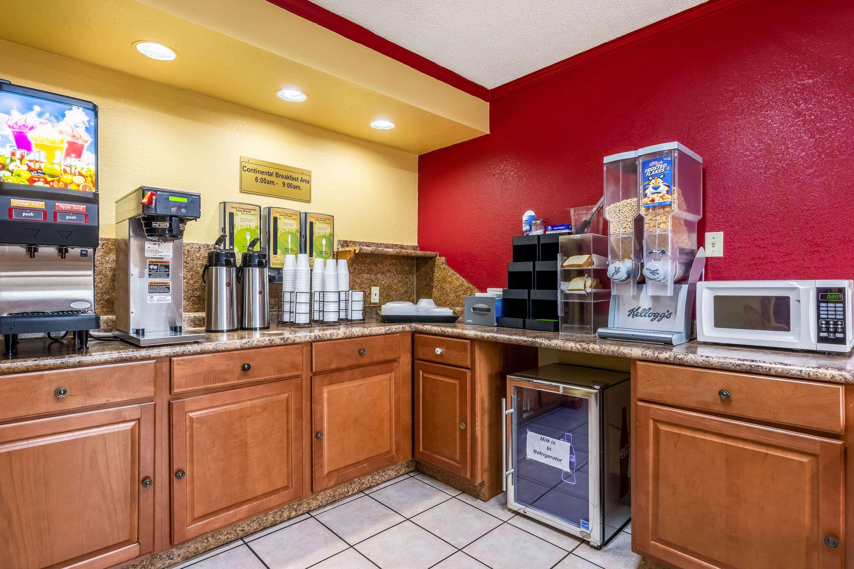 Restaurant Econo Lodge Charlotte Airport Area