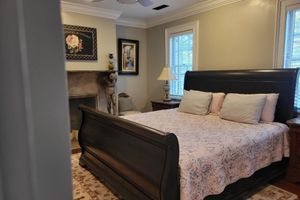 Alquiler Vacacional - Jones St Hist Dist Gem 1853- 3KgBd/3Ba exquisite courtyard- 50 %offSun -ThurNts