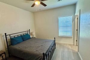 Alquiler Vacacional - Brand New Modern Home, Fenced Backyard, Pets OK