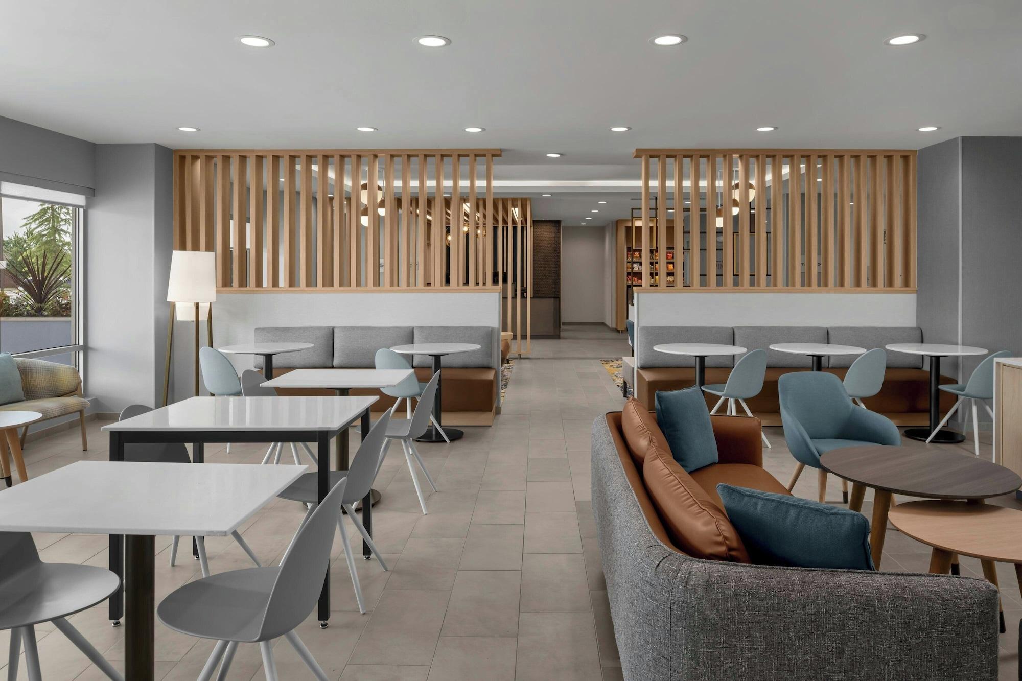 Restaurant TownePlace Suites By Marriott Midwest City