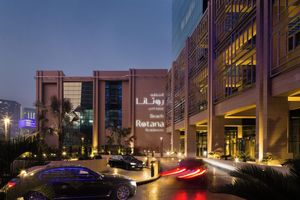 Alojamiento - Beach Rotana Residences