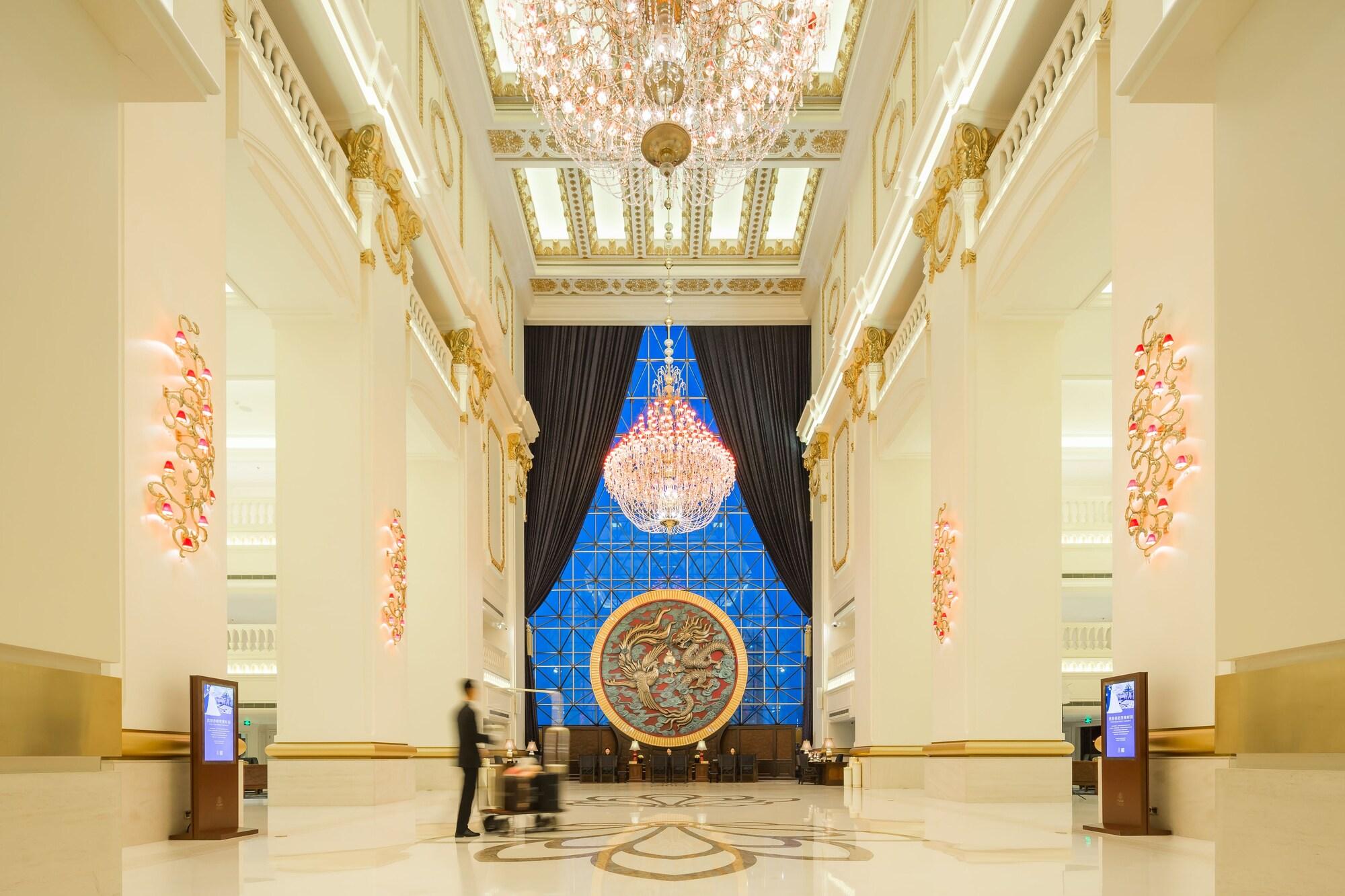 Vista Lobby Yuda Palace Hotel