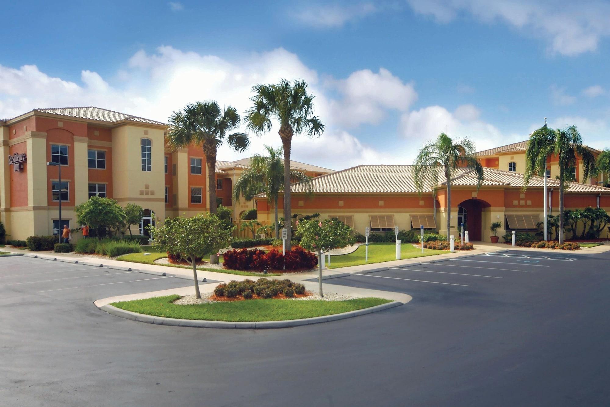 Vista Exterior Residence Inn by Marriott Naples