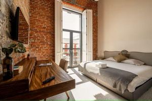Alquiler Vacacional - Loft histórico con balcón y terraza común #110