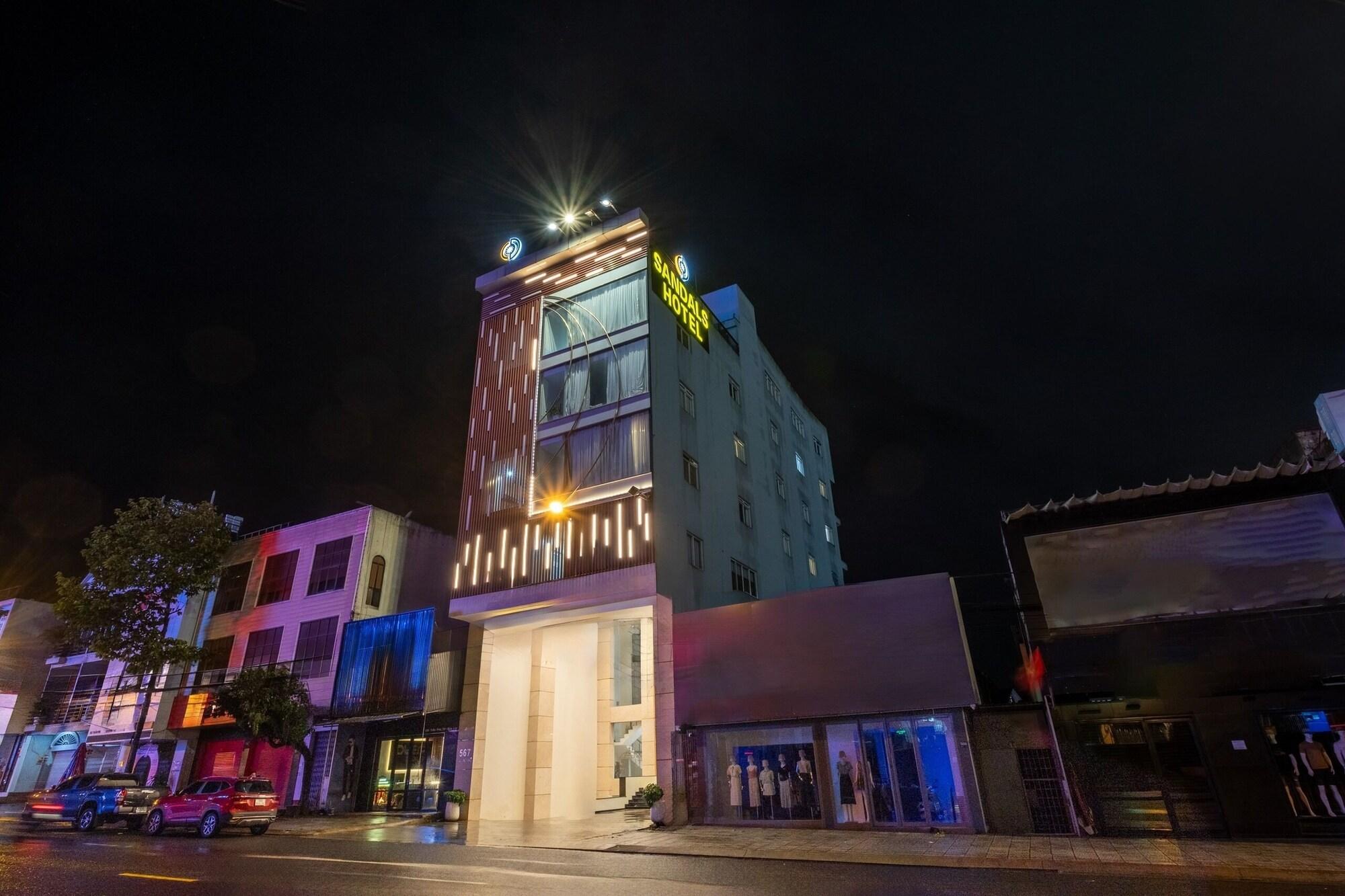 Vista Exterior Sandals Hotel