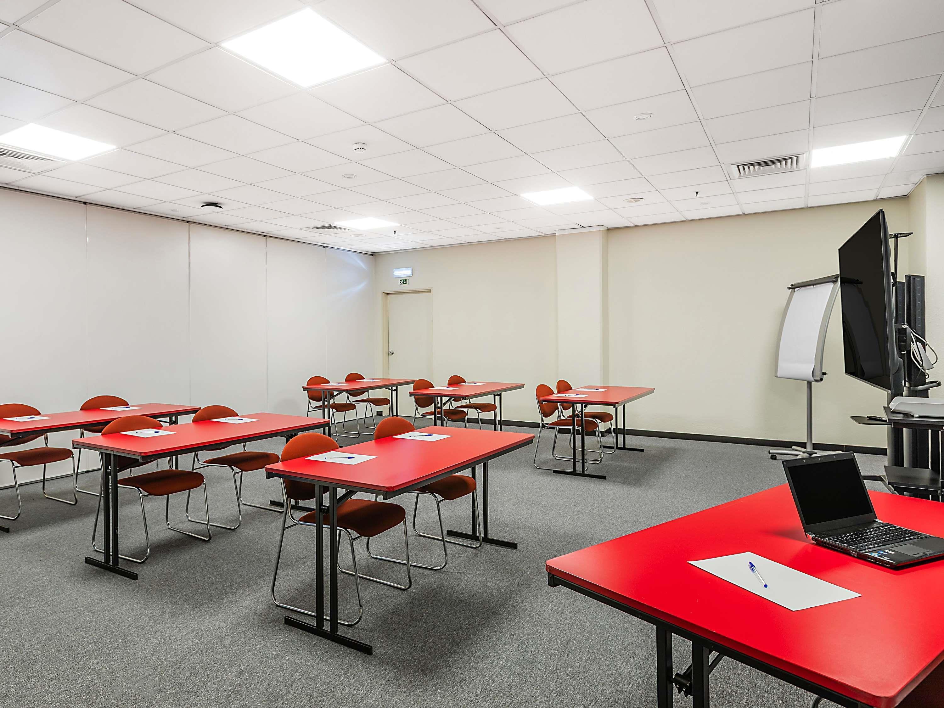Sala de Reuniones ibis Lisboa Centro Saldanha