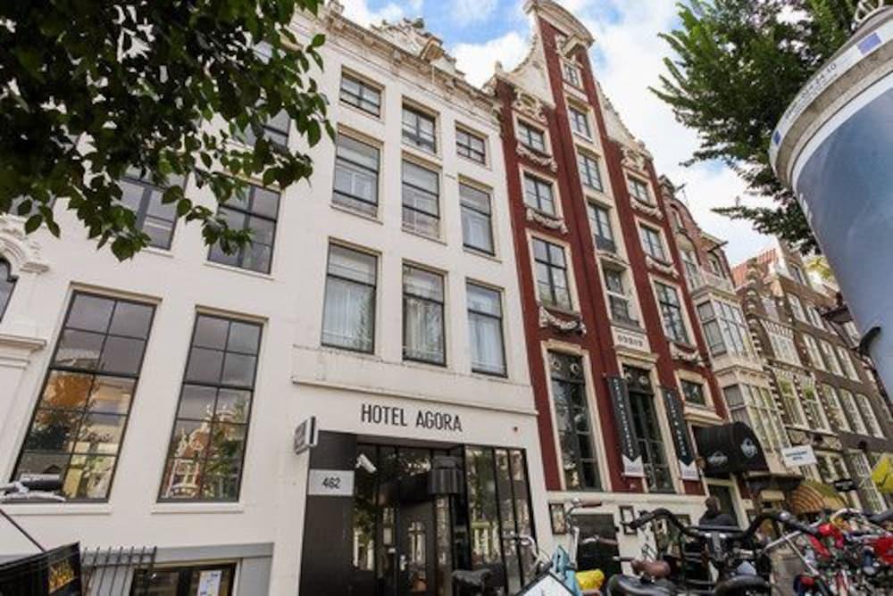 Varios Hotel Agora
