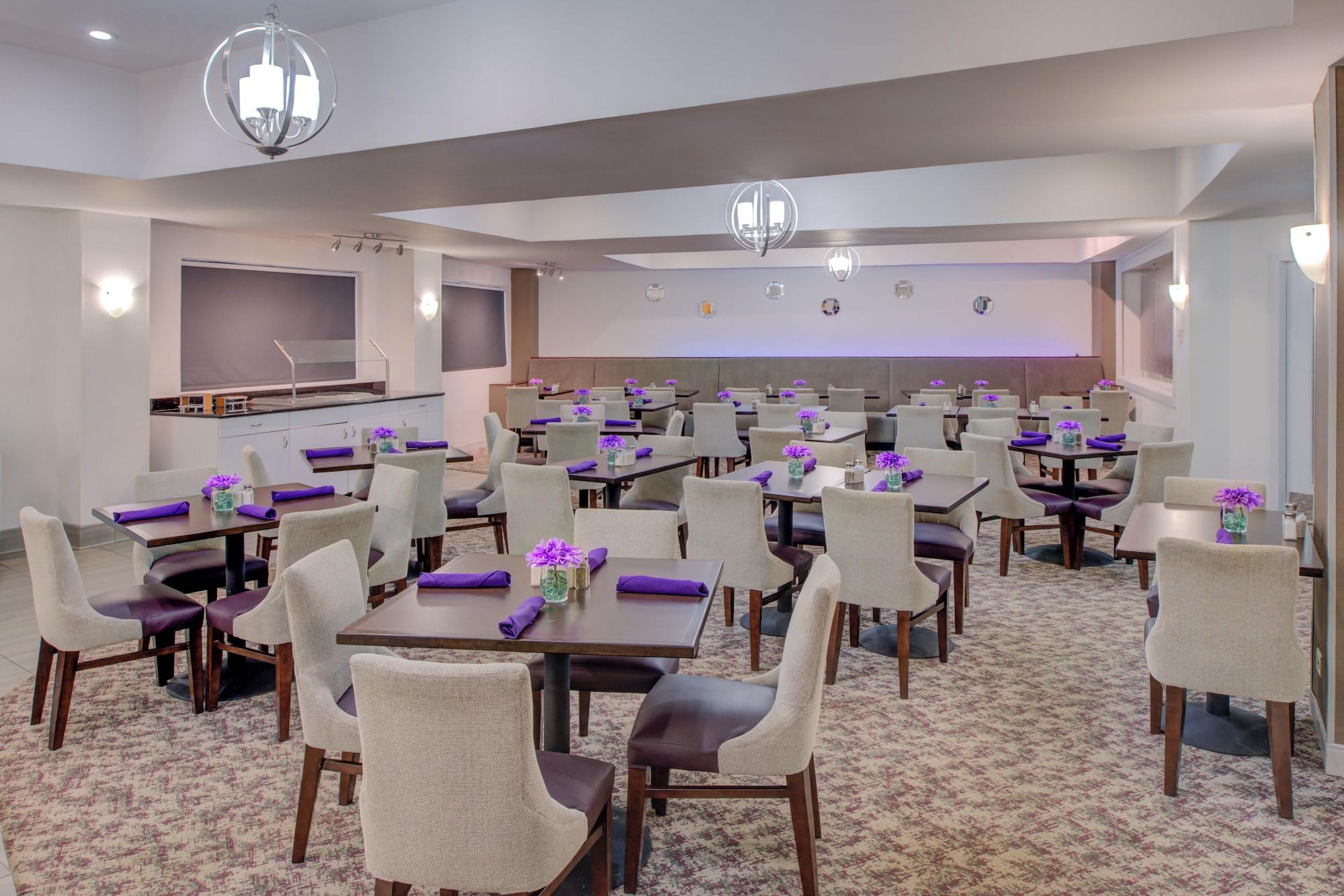 Restaurant The Brookhaven Atlanta Hotel