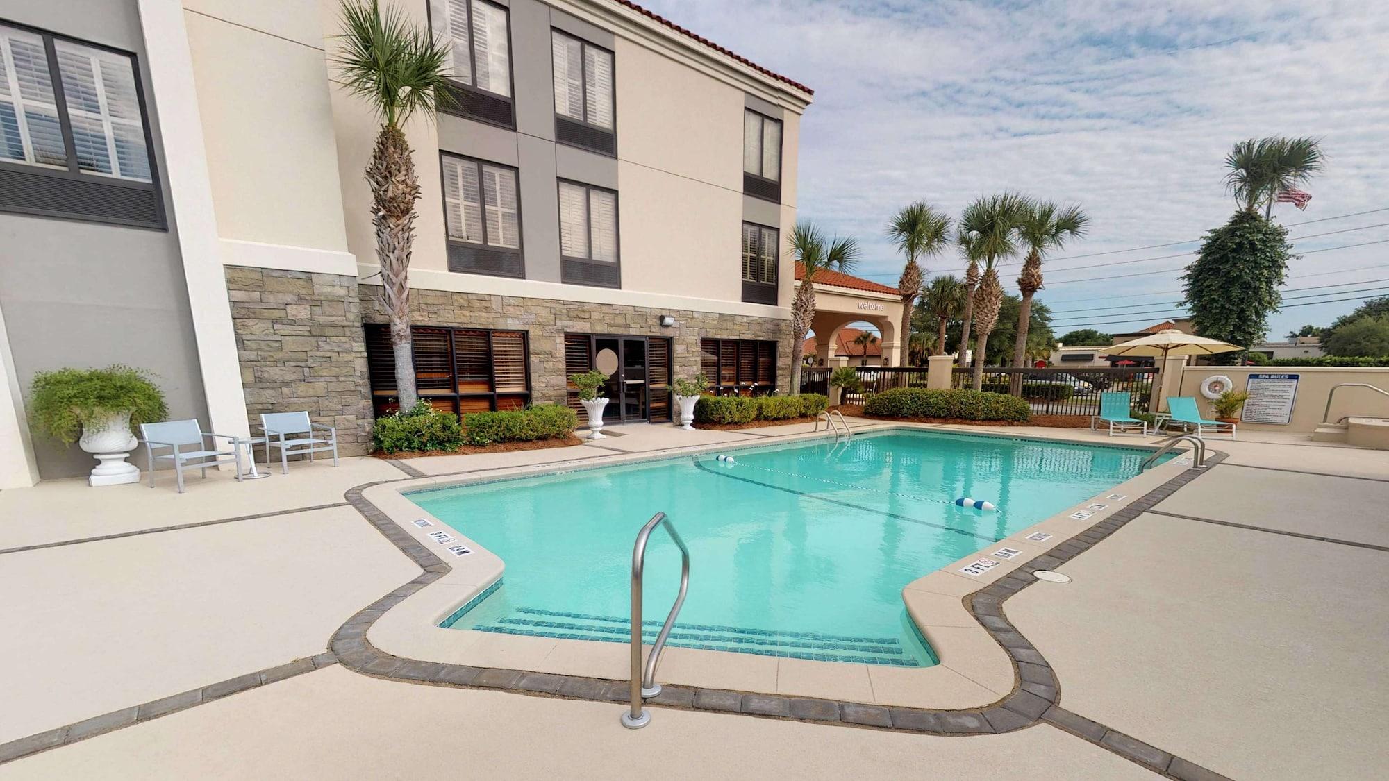 Vista Piscina Hampton Inn St. Simons Island