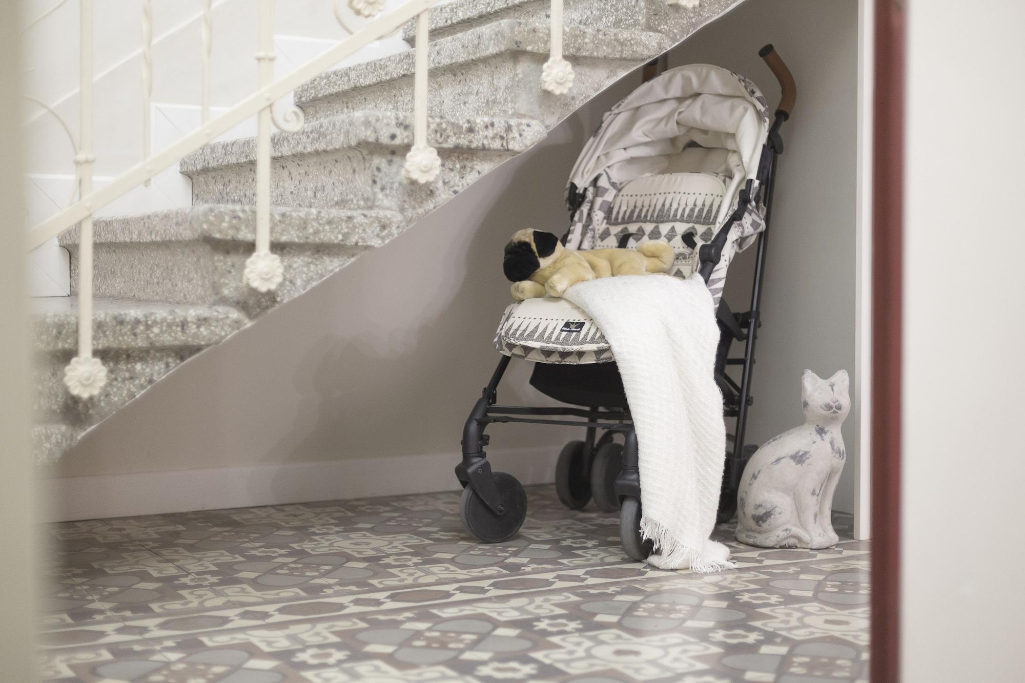 Vista Lobby Gatto Perso Luxury Apartments