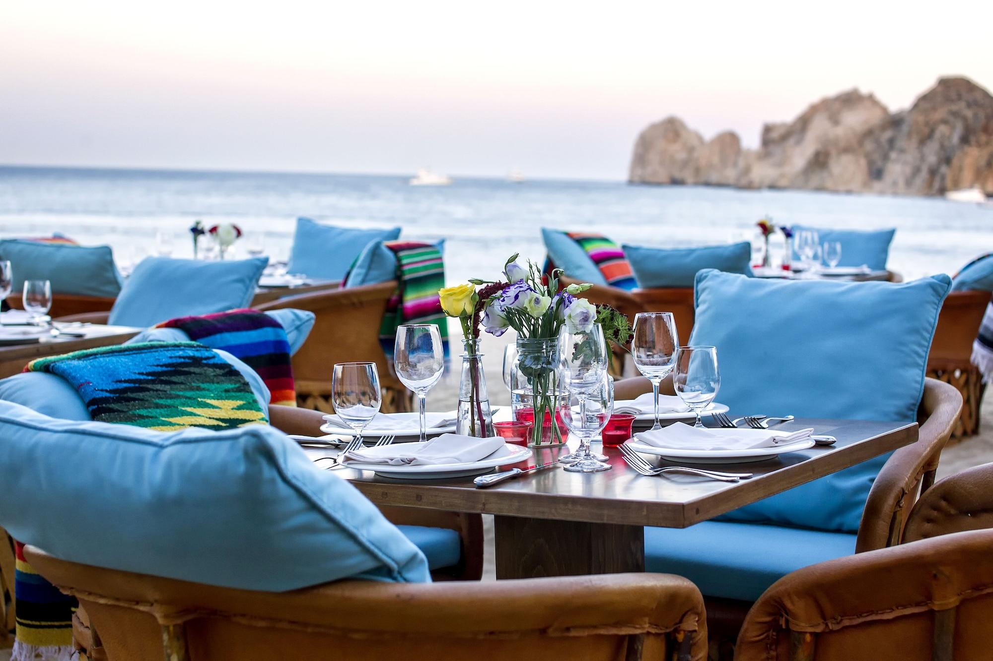 Restaurant Hacienda Beach Club & Residences