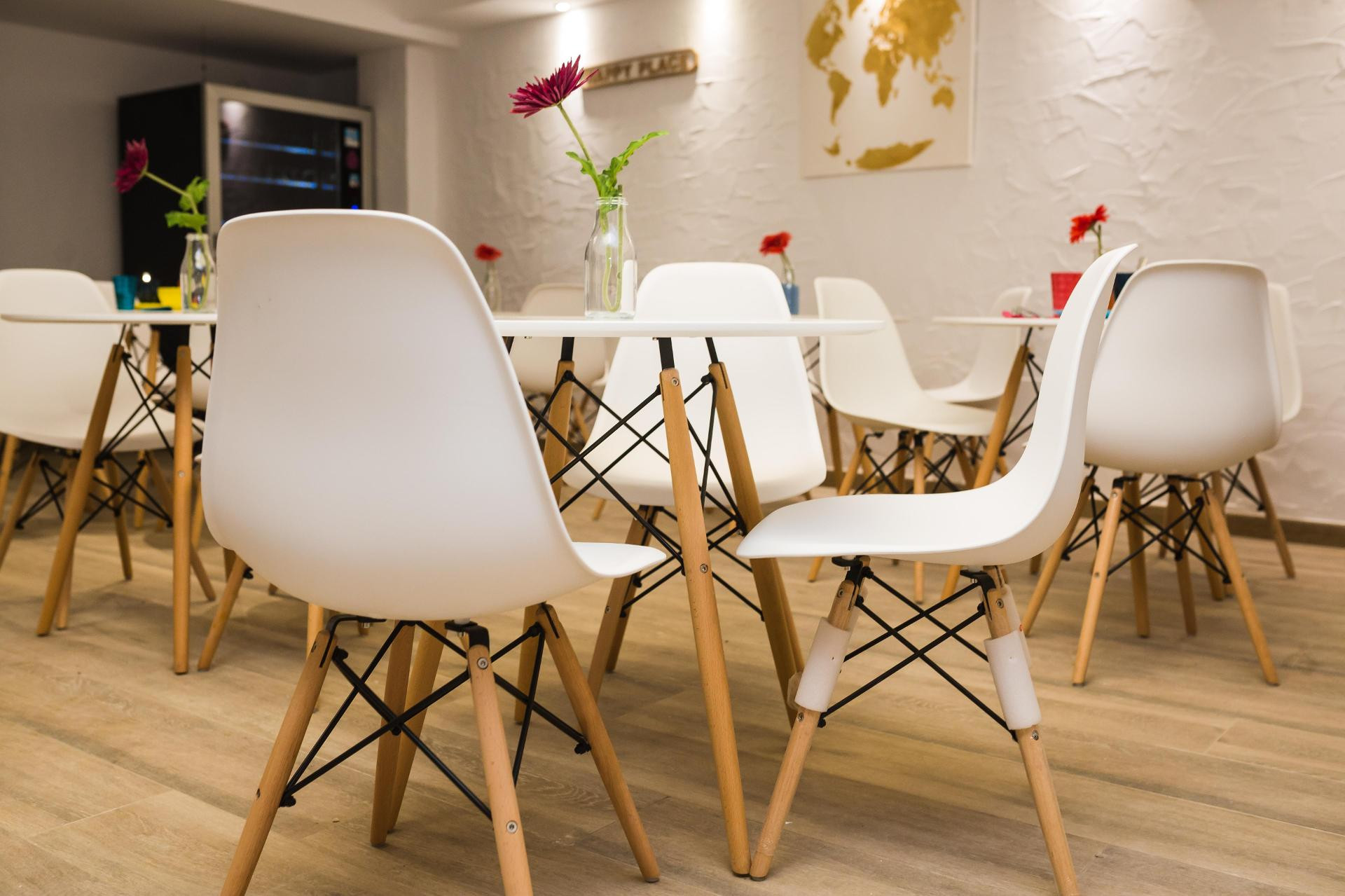 Restaurant Y Hostel - Albergue Juvenil