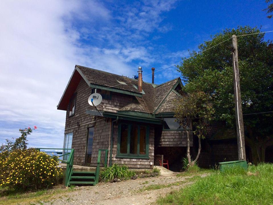 Vista Exterior Austral View Hostel