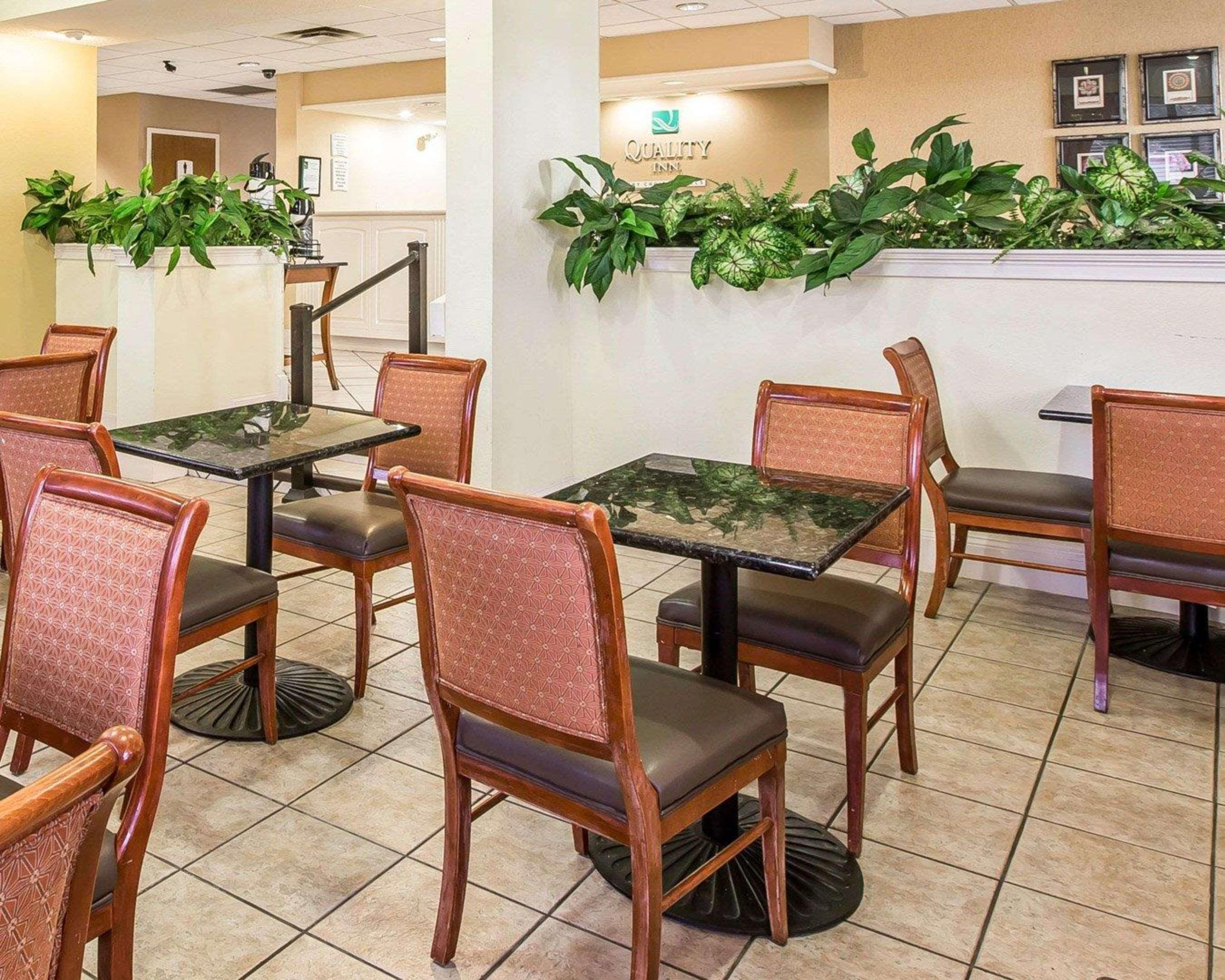 Restaurant Quality Inn At the Mall - Valdosta