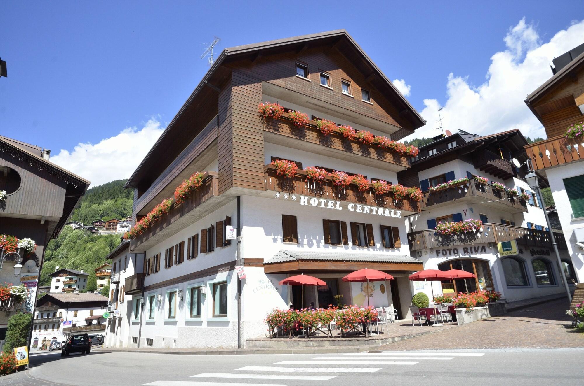 Vista Exterior Hotel Centrale